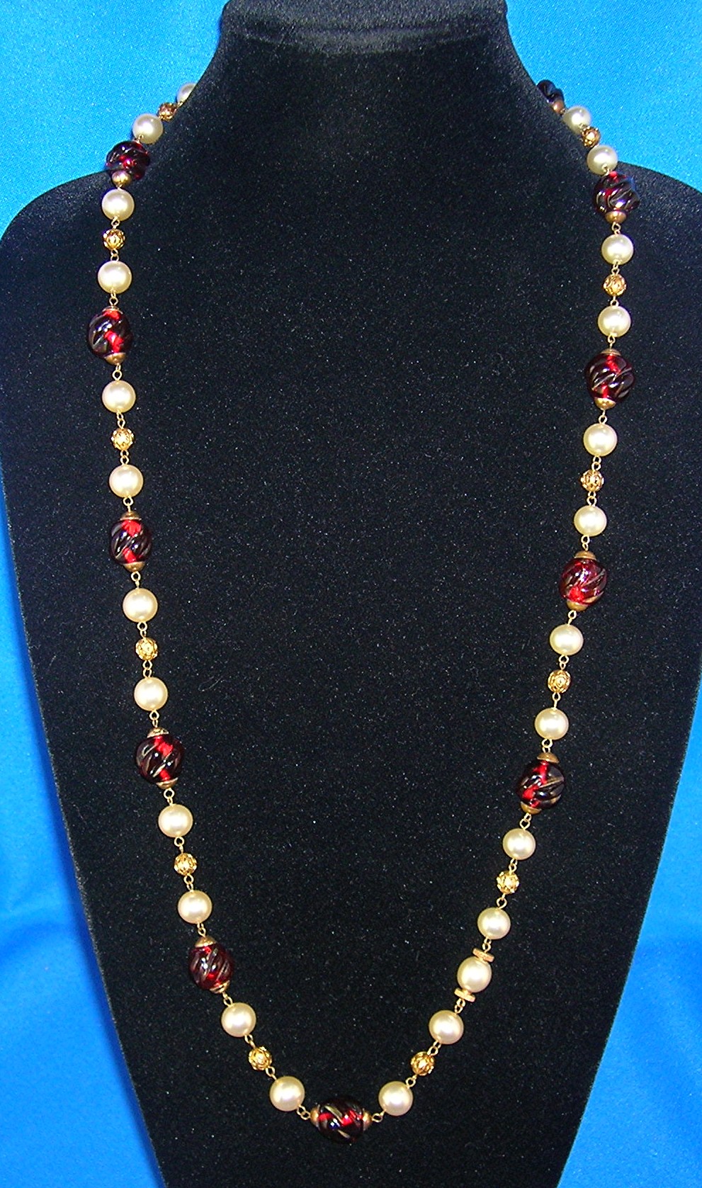 Pearl Cranberry Glass Filigree Gold Chain Link Necklace