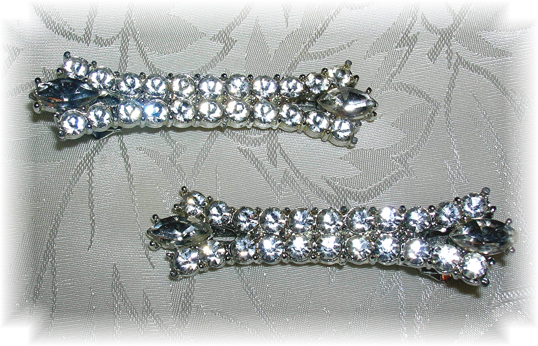 Pair Of Rhinestone Clip Hair Barret's........