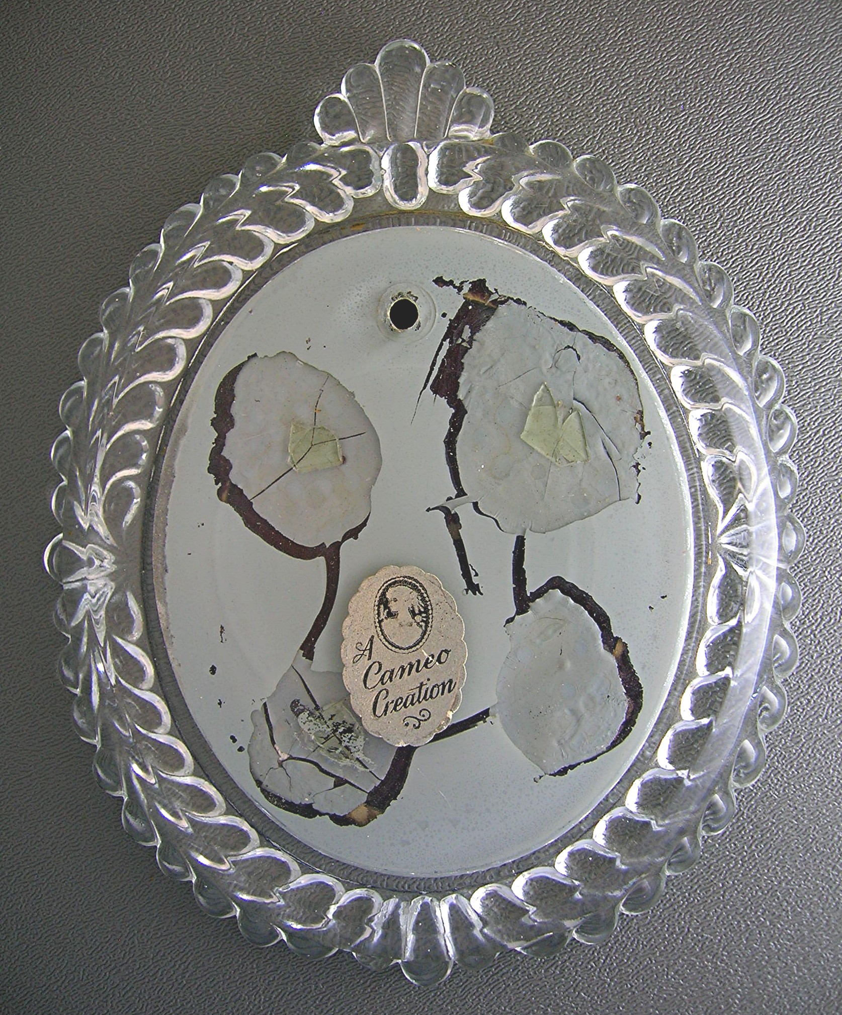 Picture 2 Frames Glass with Velvet Mount Cameo