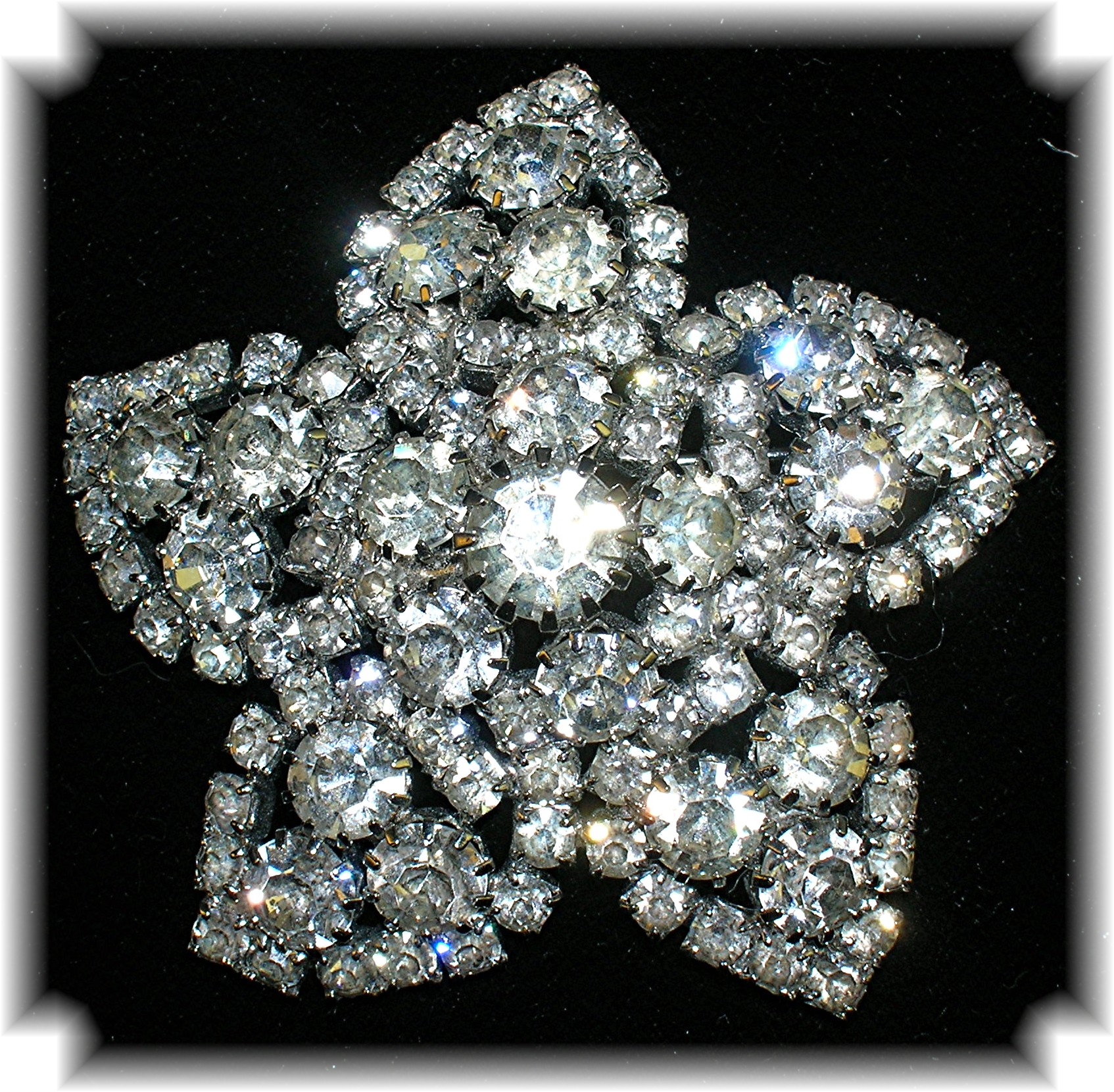 WEISS Crystal 2 1/8 inches Star Brooch