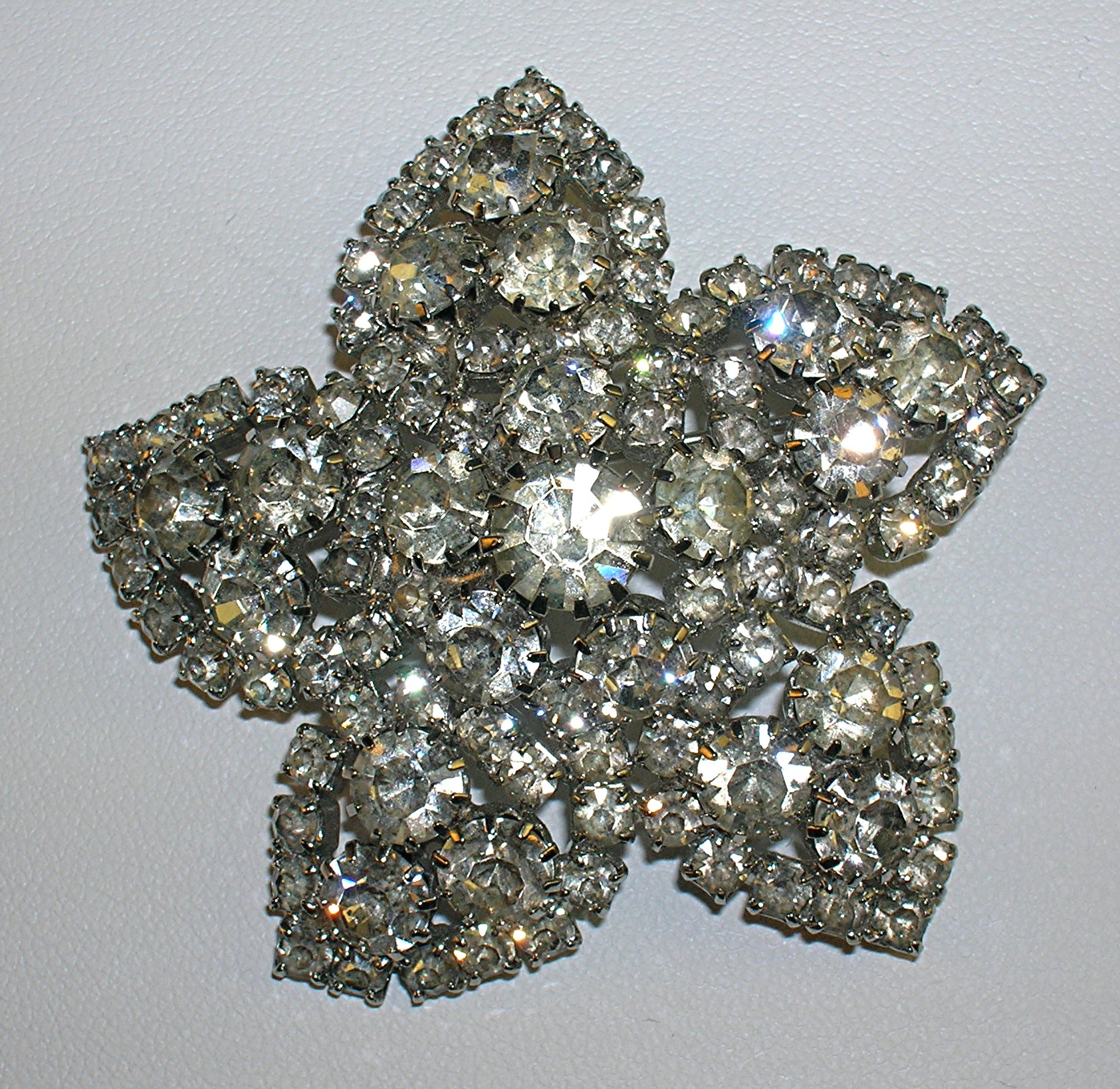 WEISS Crystal 2 1/8 inches Star Brooch
