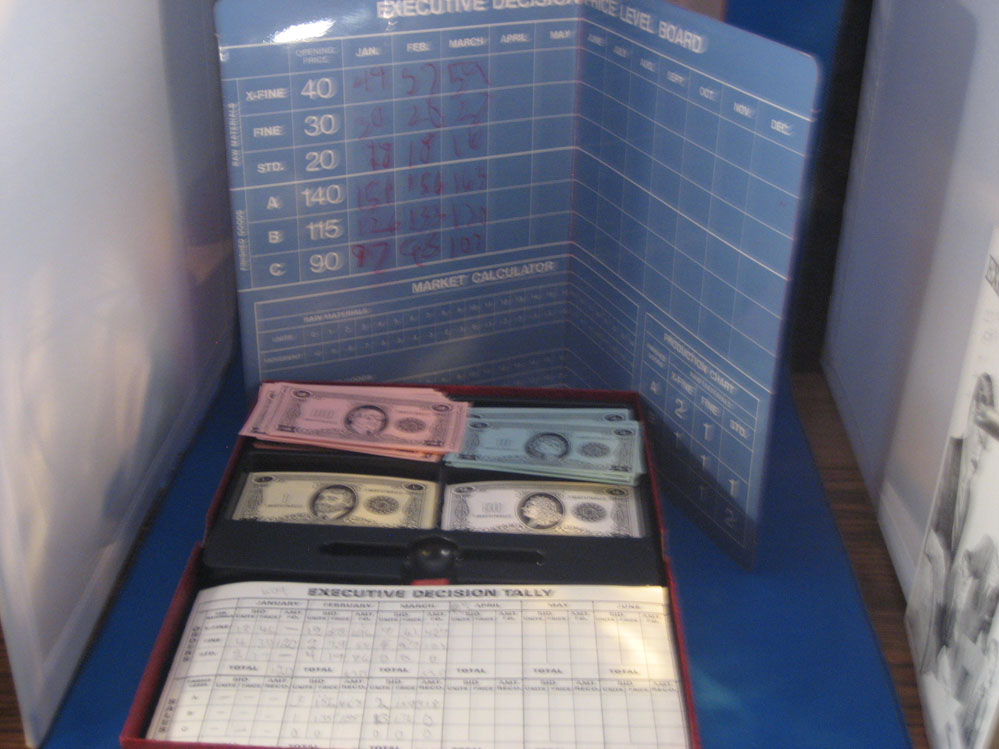 Executive Decision Shelf Game