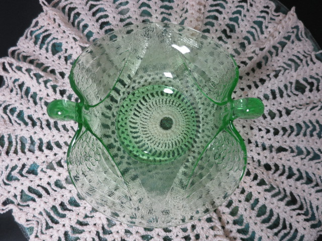 Fenton Art Glass Green Swan Dish