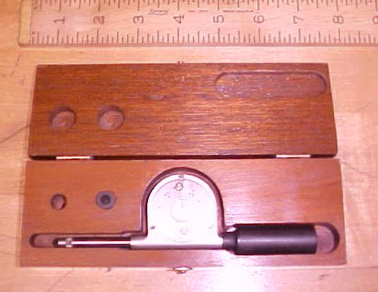 Brown & Sharpe Speed Indicator No. 748 w/Wood Case