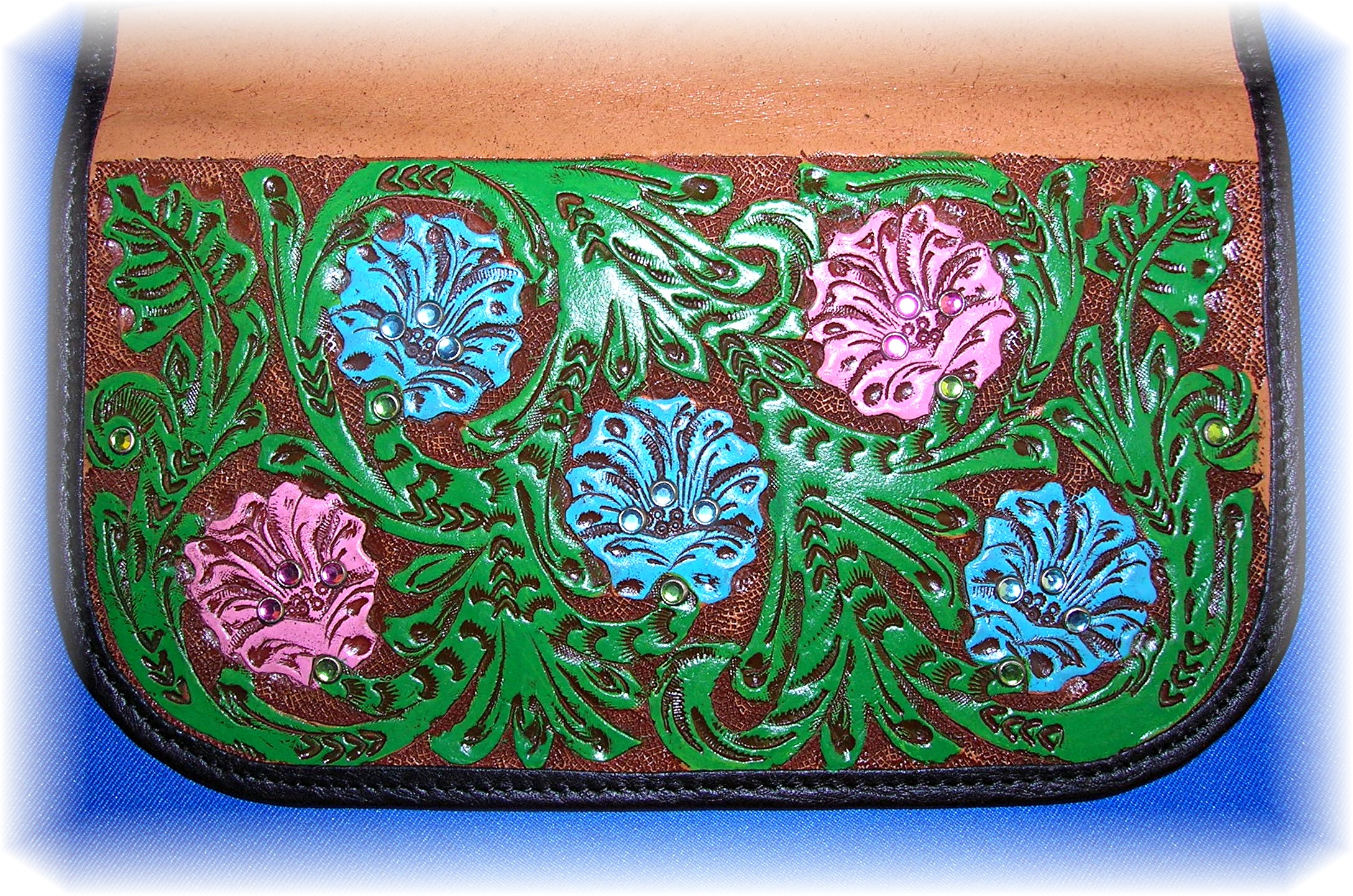 Montana Silversmiths Pink Green Check Book Wallet