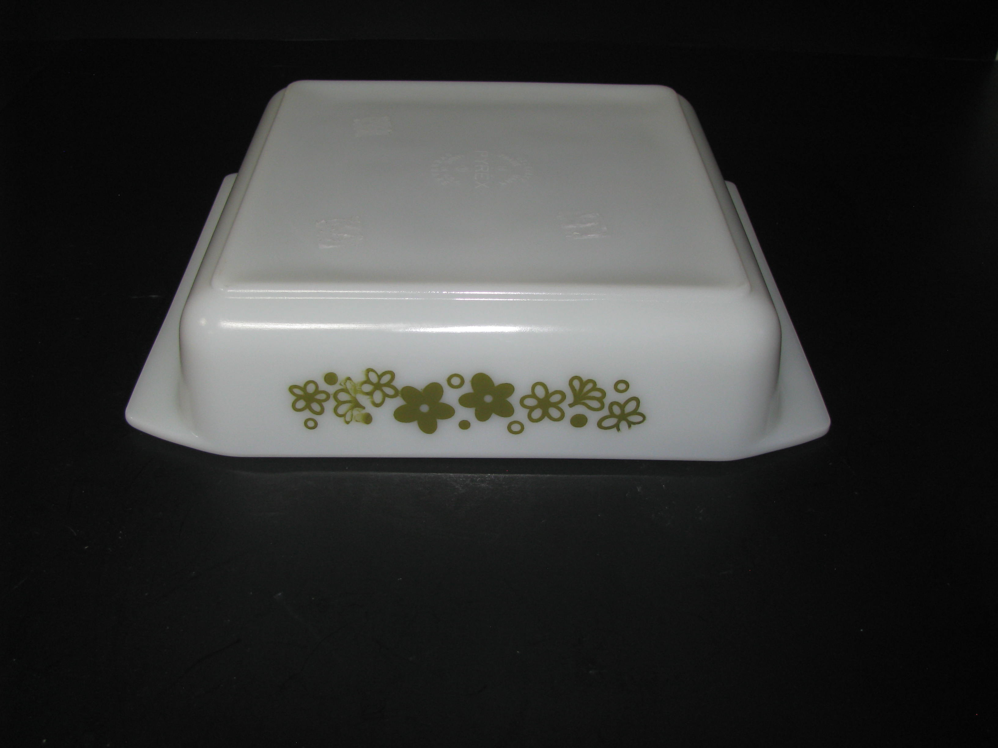 Vintage Pyrex Spring Blossom Square Cake Pan