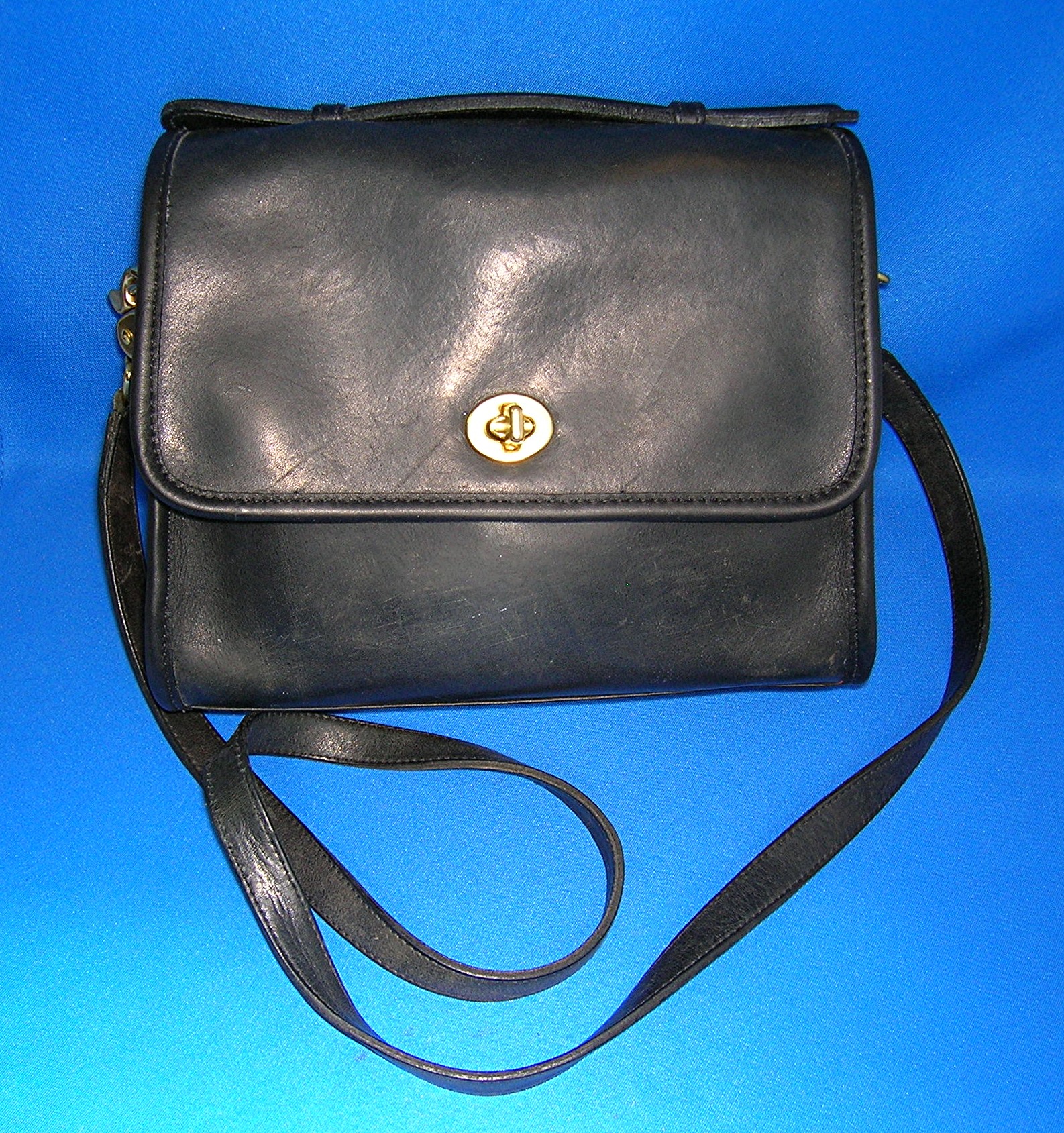 Coah Leather Black Hand Shoulder Bag