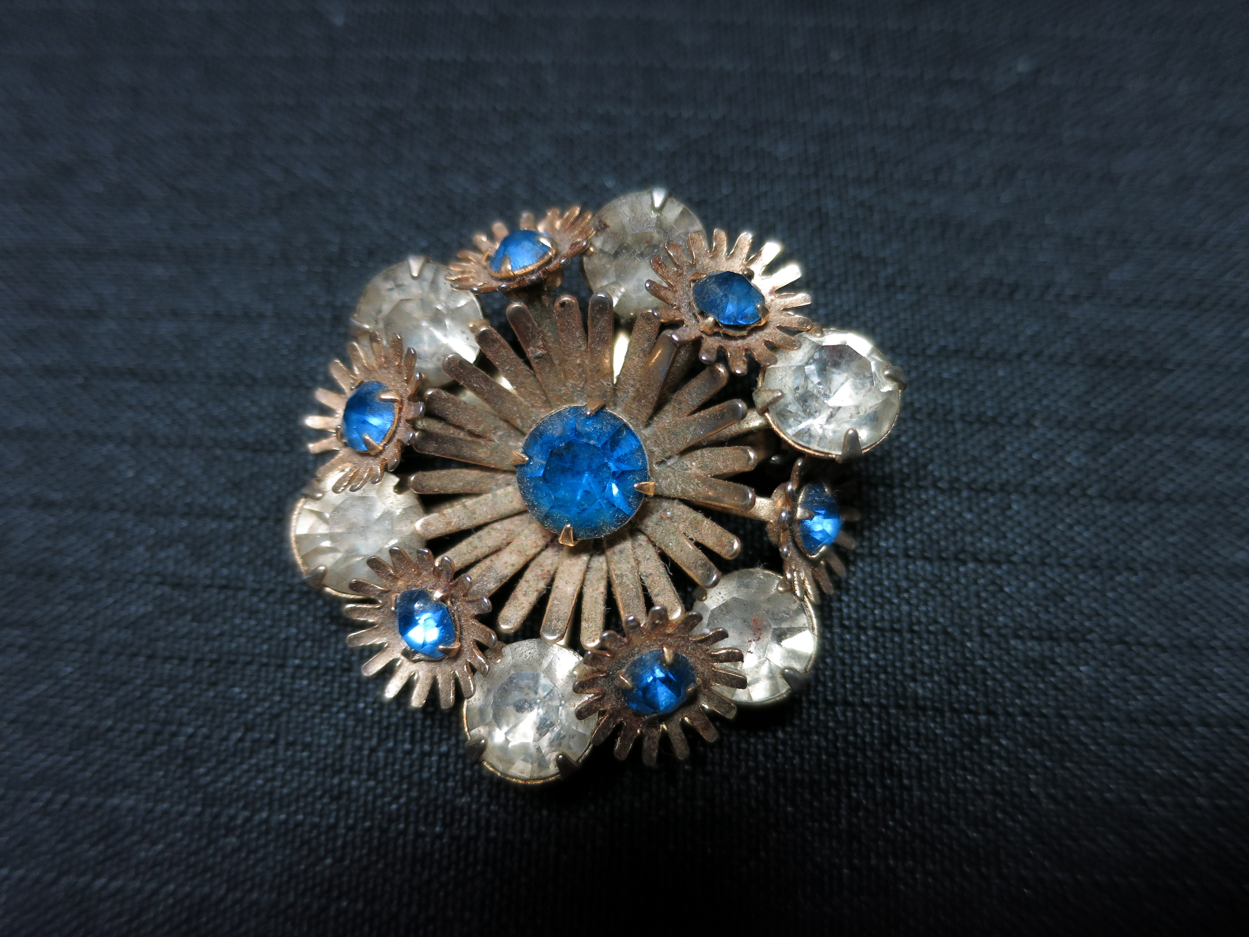 Floral Bouquet Rhinestone Pin Gold Tone