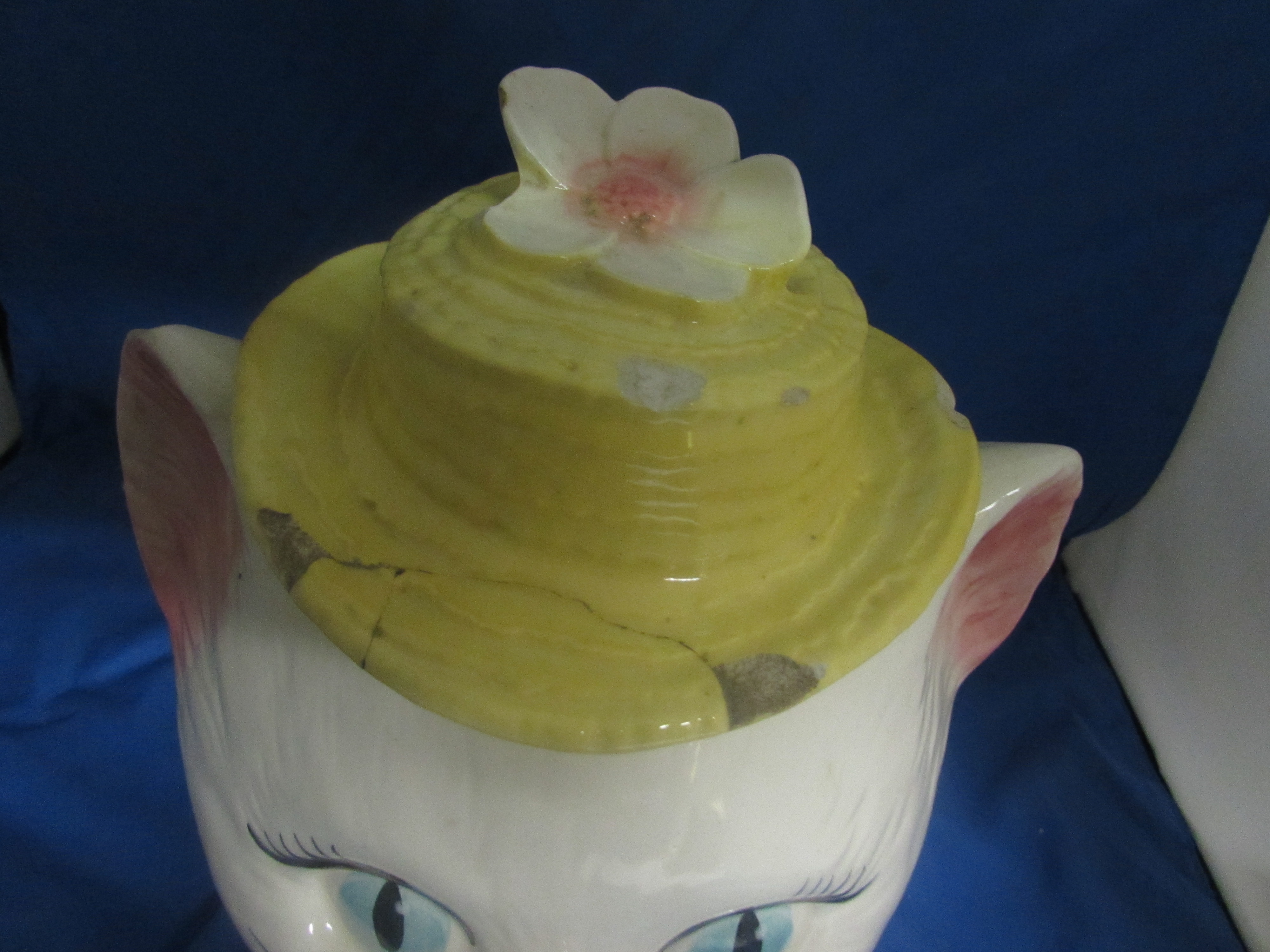 Cat Metlox Poppy Trail of California Cookie Jar damage