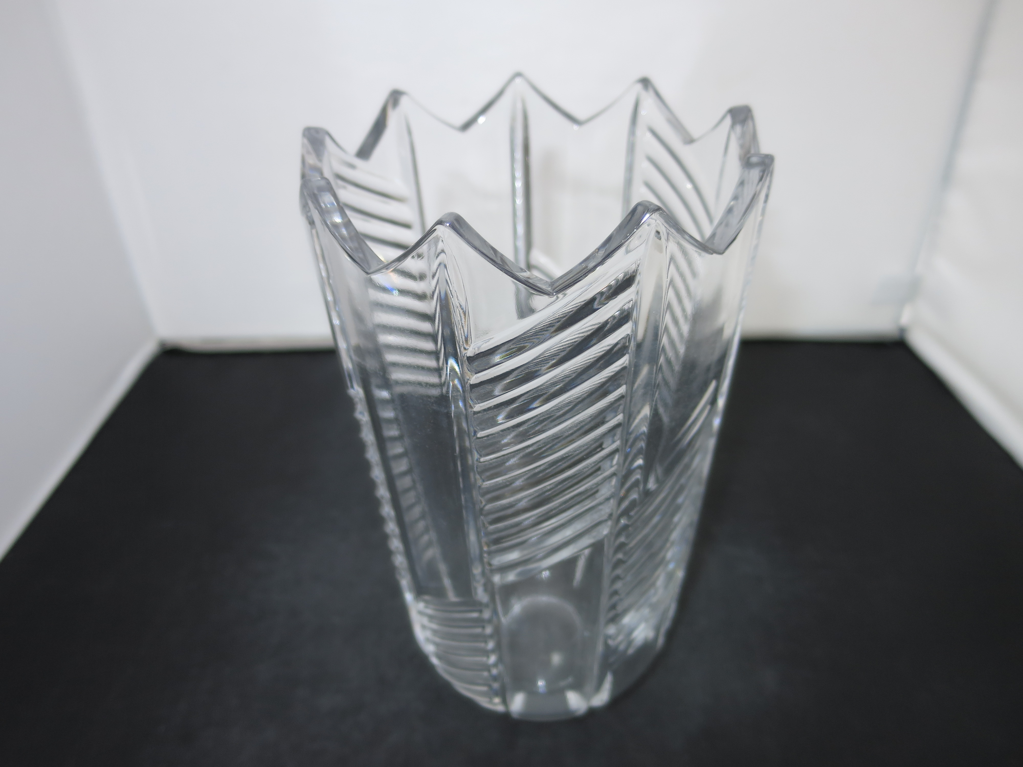 Crystal Vase unmarked beautiful best guess Mikasa