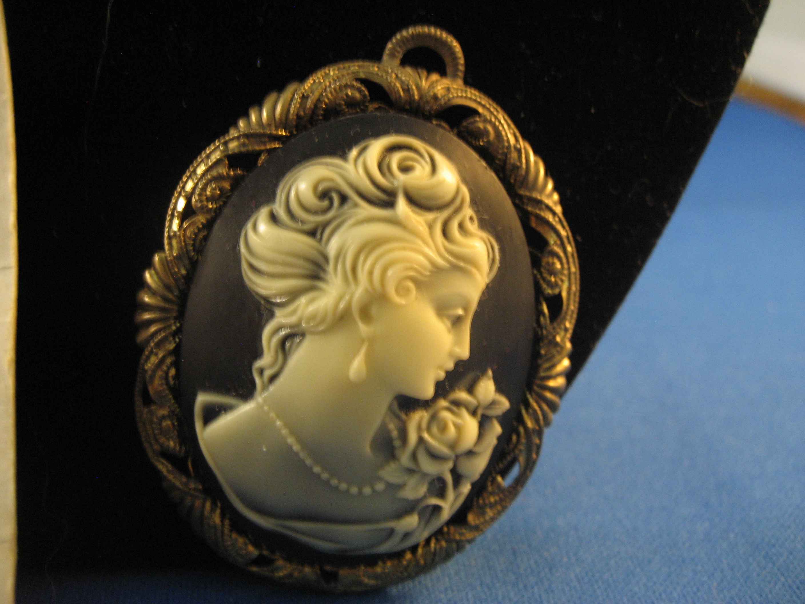 CameoPendant and Earrings from W. Germany