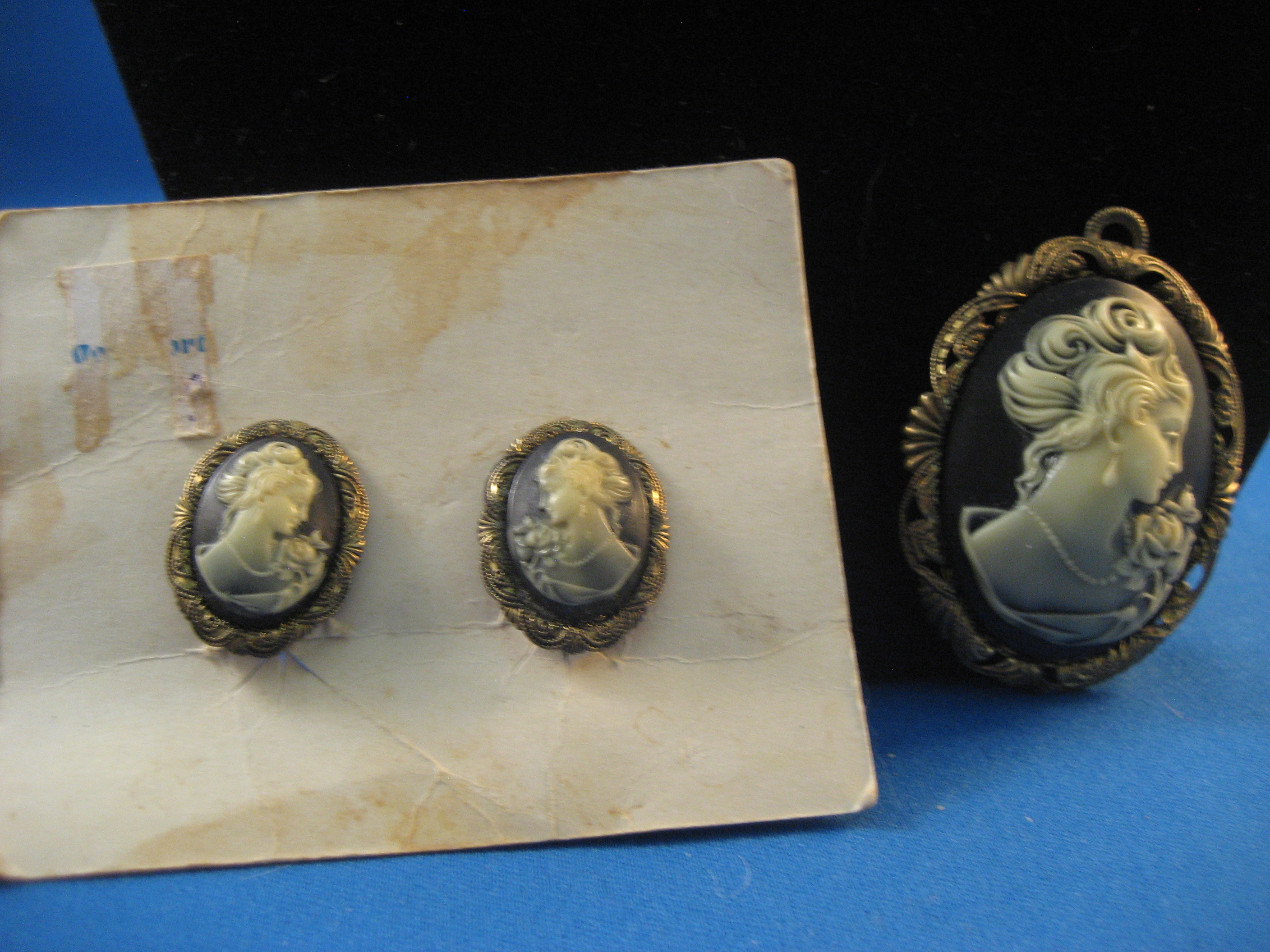 CameoPendant and Earrings from W. Germany