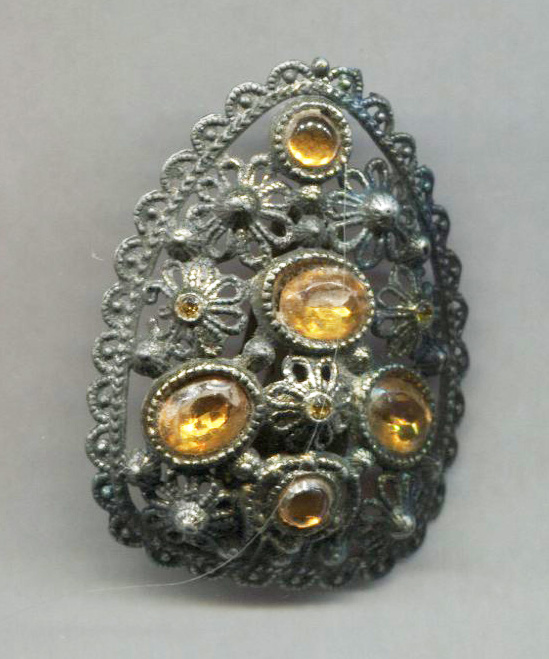 1930'S Dress/Fur Clip