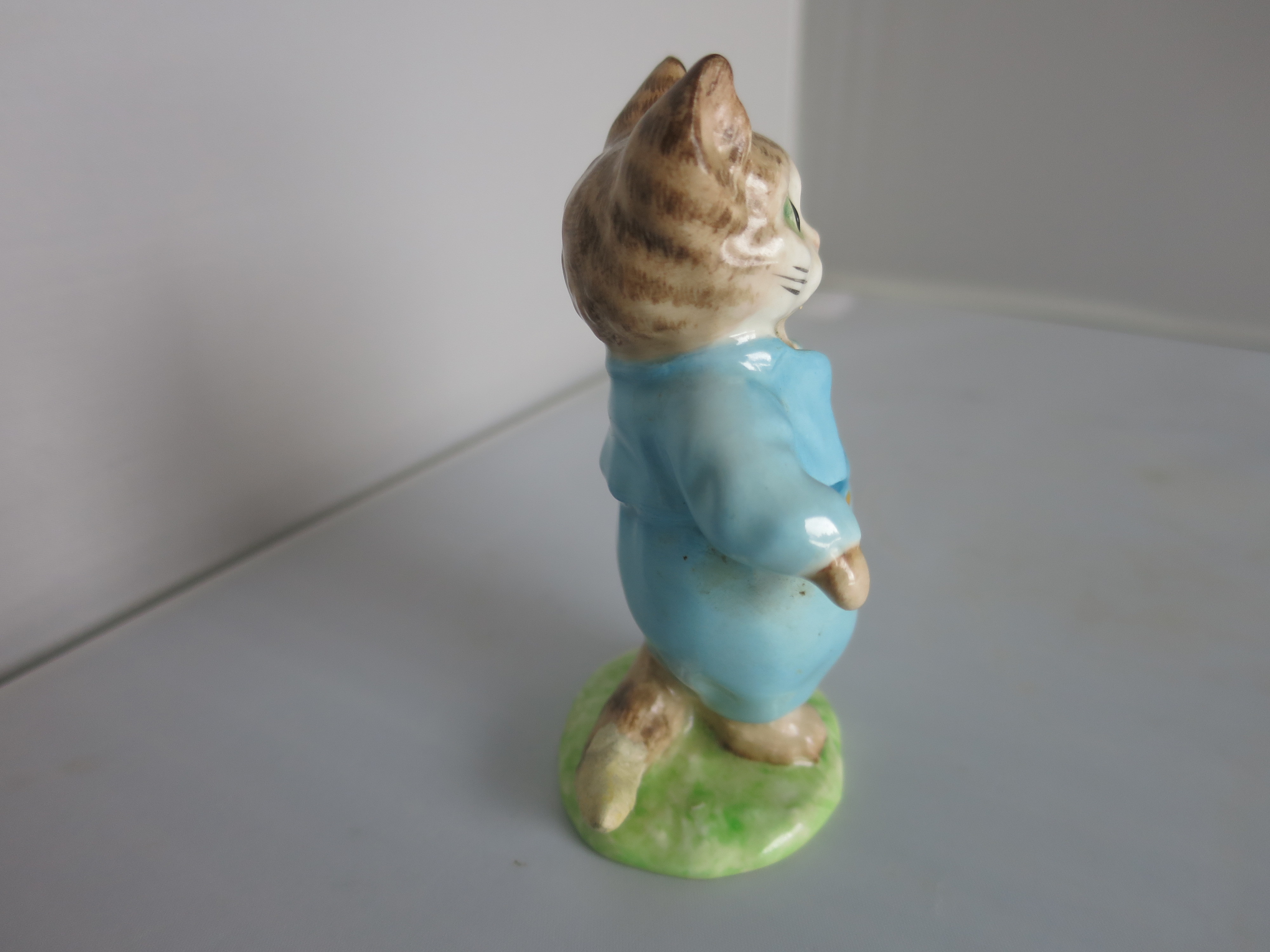 Beatrix Potter's Beswick Tom Kitten Cat Figurine Gold Oval