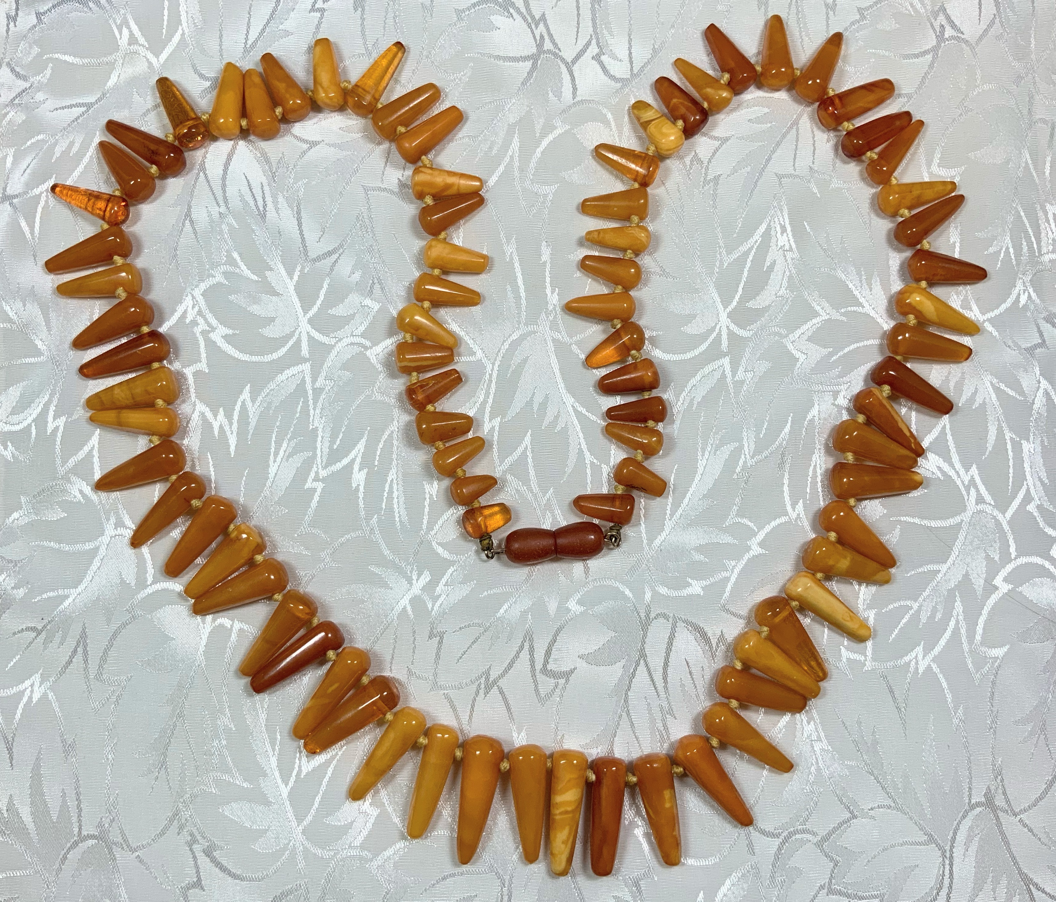 Butterscotch Baltic Amber Necklace 28 Inch 46 Grams