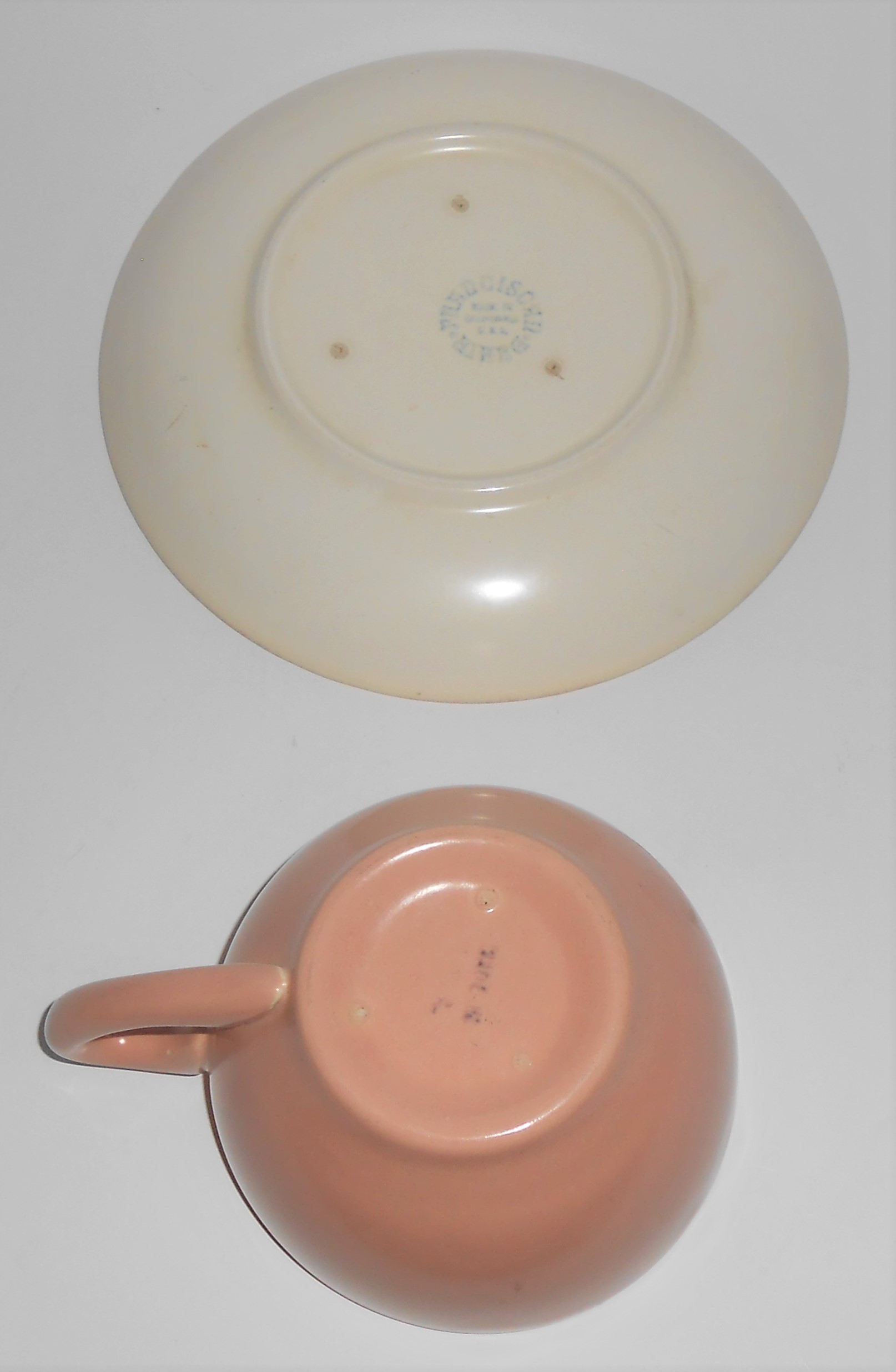 Franciscan Pottery Catalina Rancho Coral/Ivory Cup & Sa