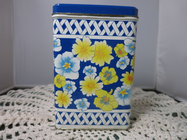 Equal NutraSweet Sweetener Blue and Yellow Floral Tin 1989