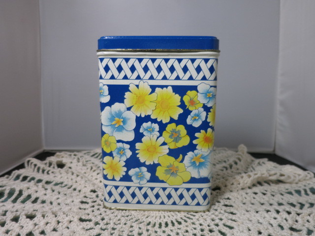 Equal NutraSweet Sweetener Blue and Yellow Floral Tin 1989