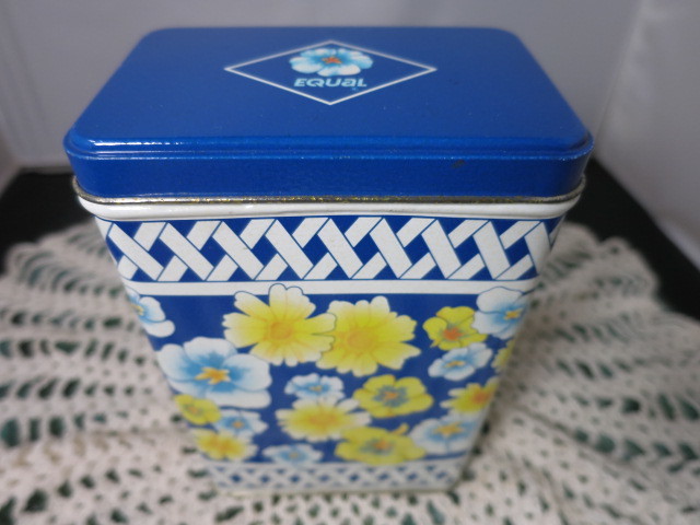 Equal NutraSweet Sweetener Blue and Yellow Floral Tin 1989