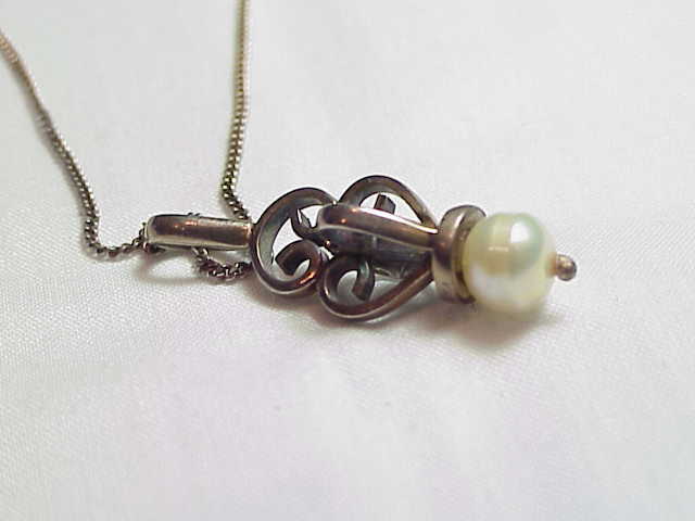 Celtic Design Sterling Silver Pendant Necklace