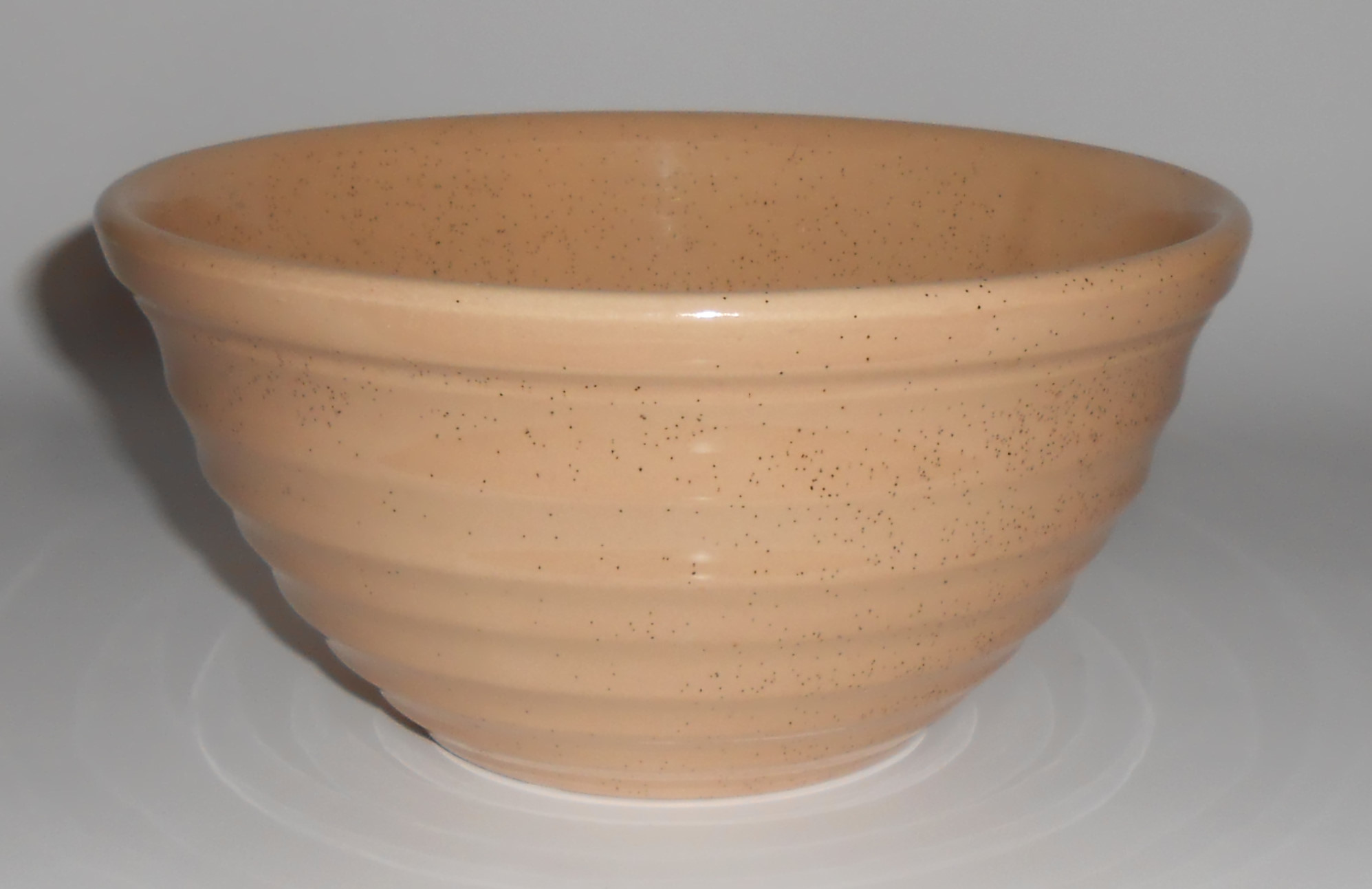 Bauer Pottery Ring Ware Tan Speckle #24 Mixing Bowl