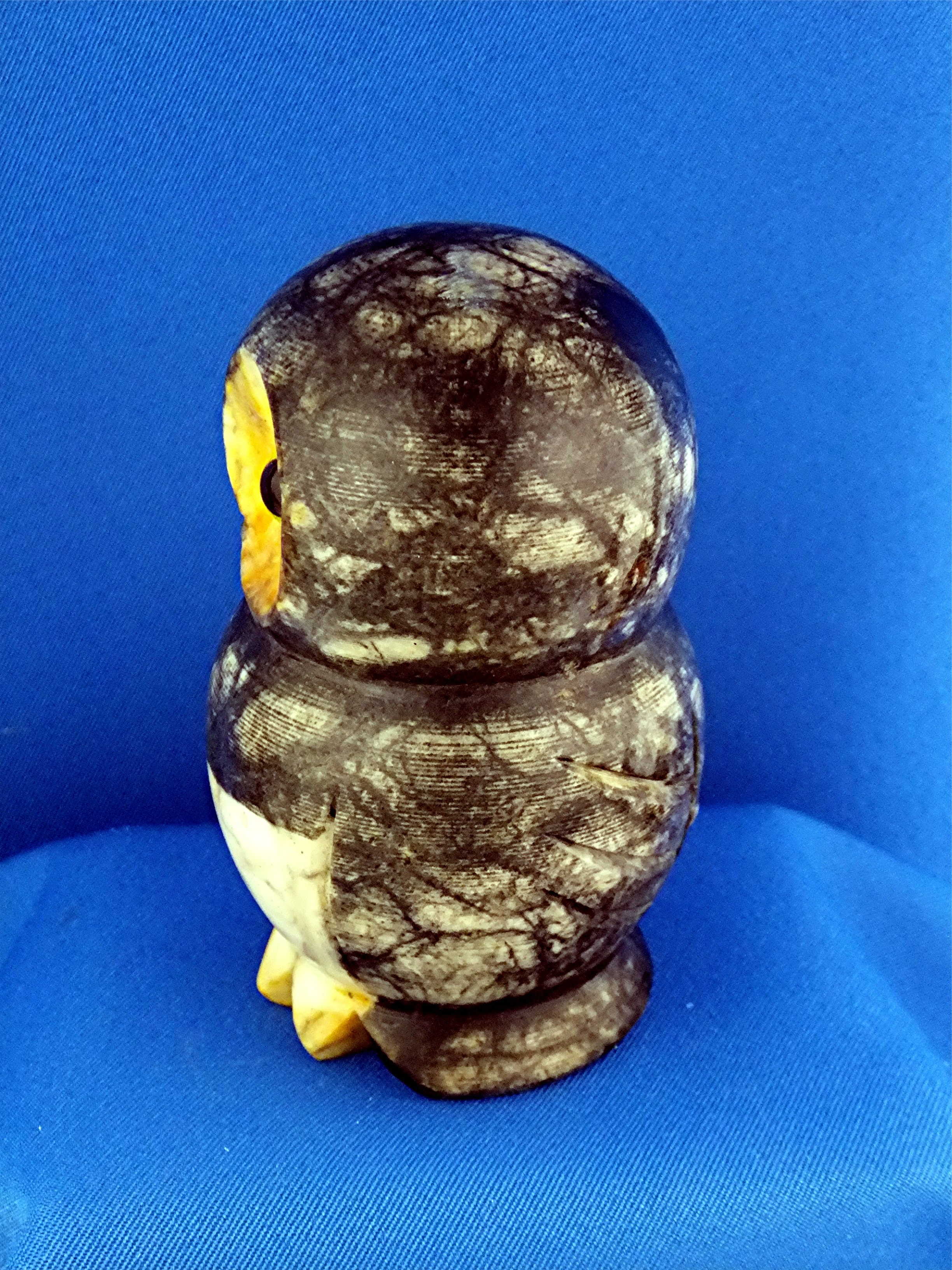 Alabaster Owl hand carved made in Italy 4 inches tall