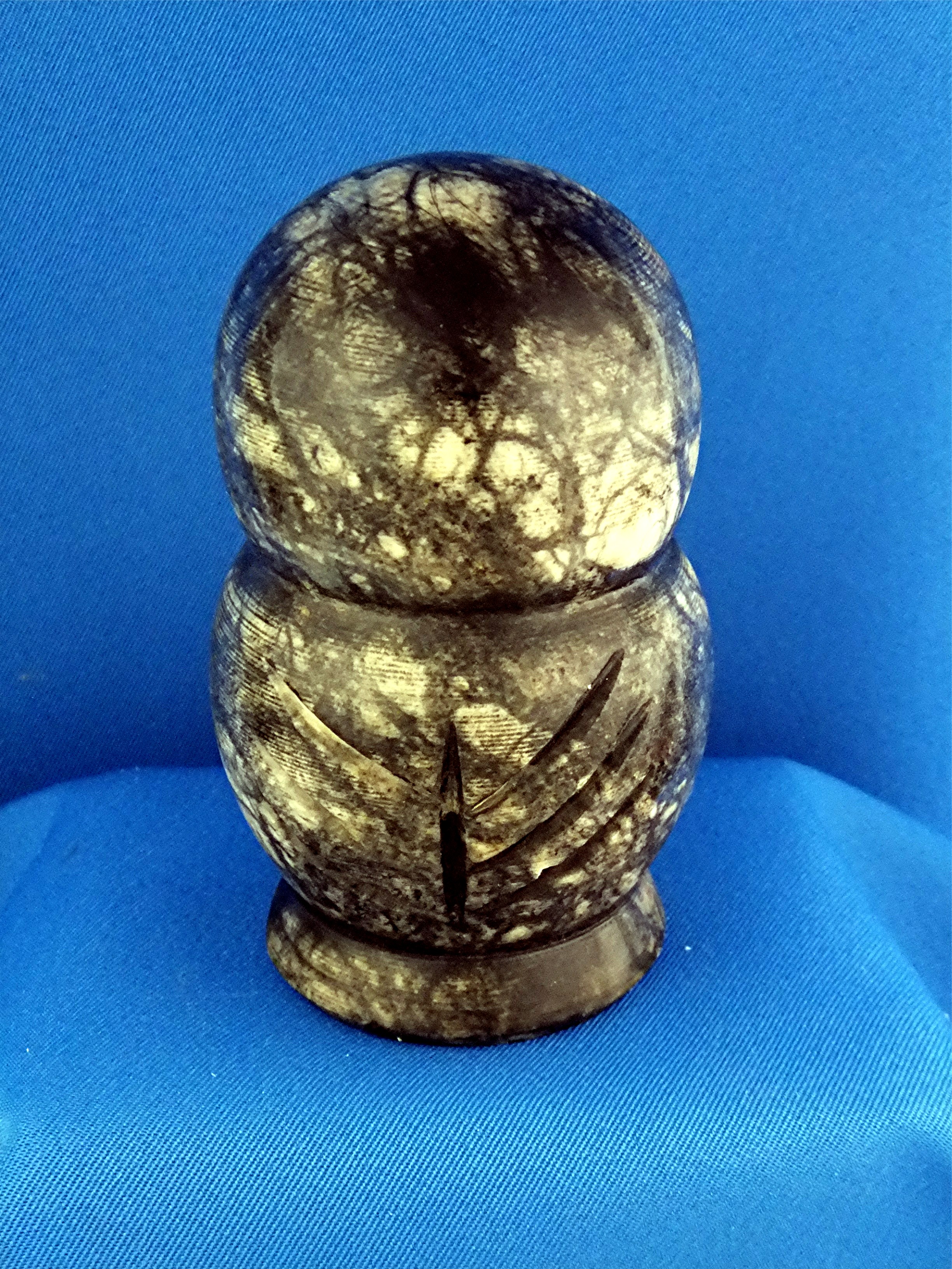 Alabaster Owl hand carved made in Italy 4 inches tall
