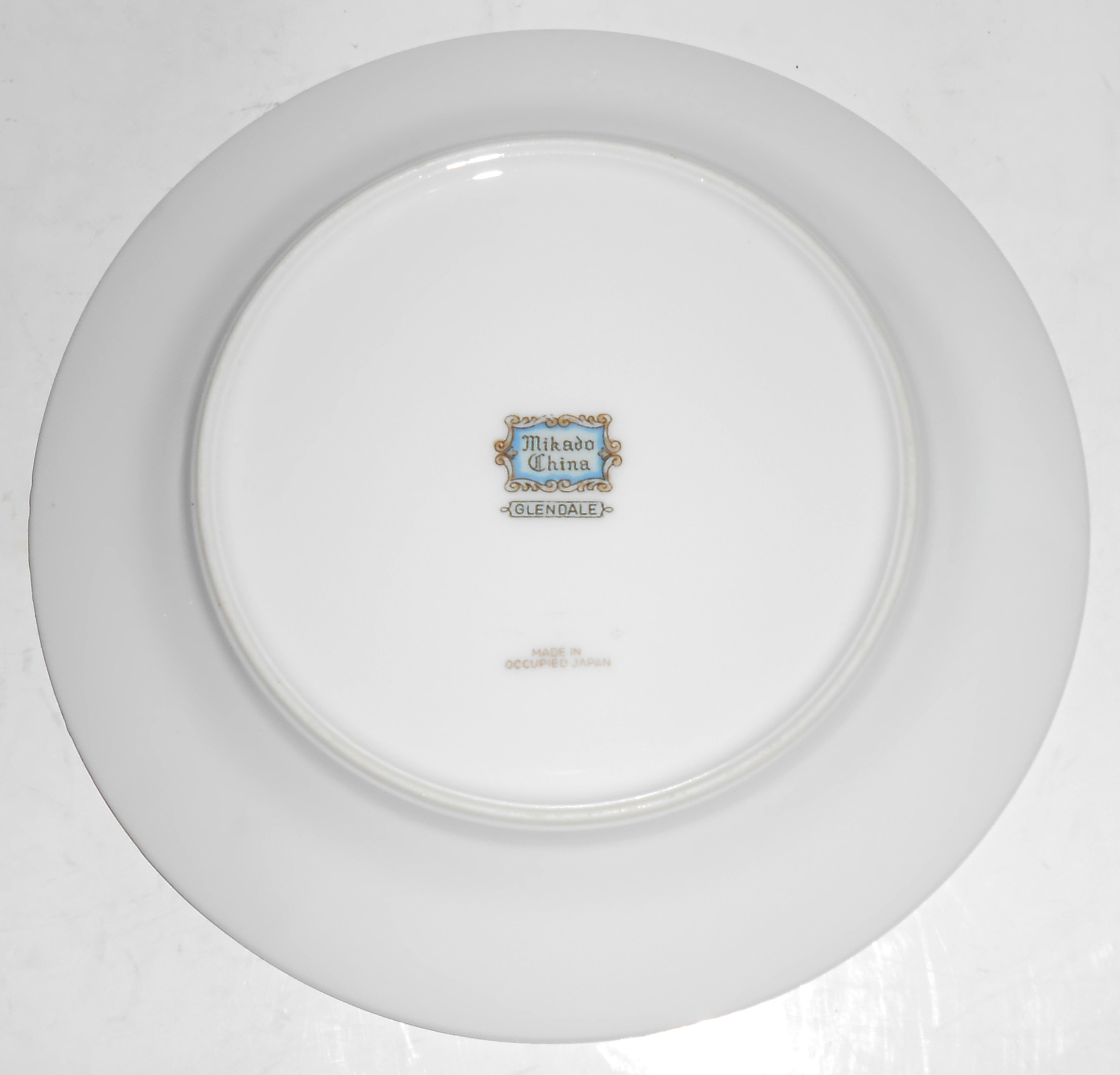 Mikado Fine China Glendale w/Gold Bread Plate Occupied