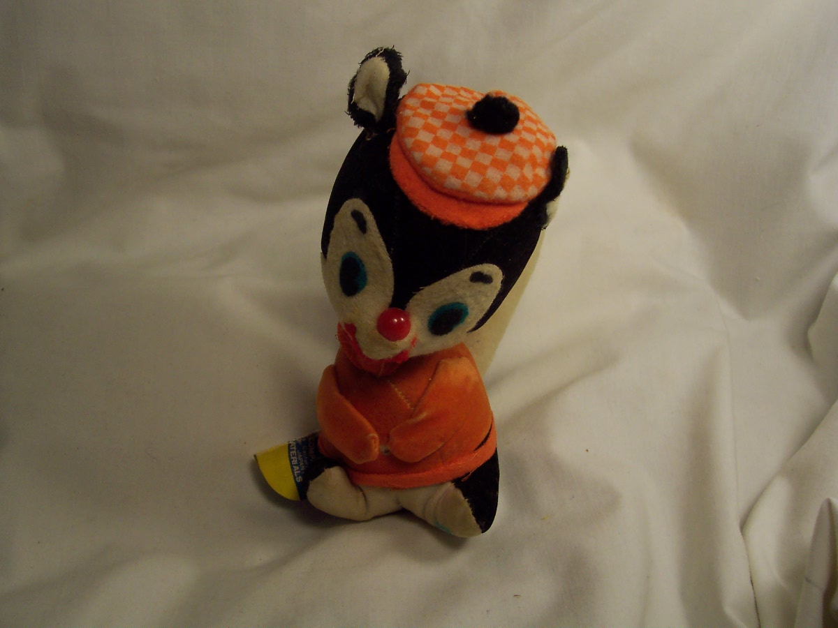 Toy Skunk Stuffed Dream Pets Dakin Japan