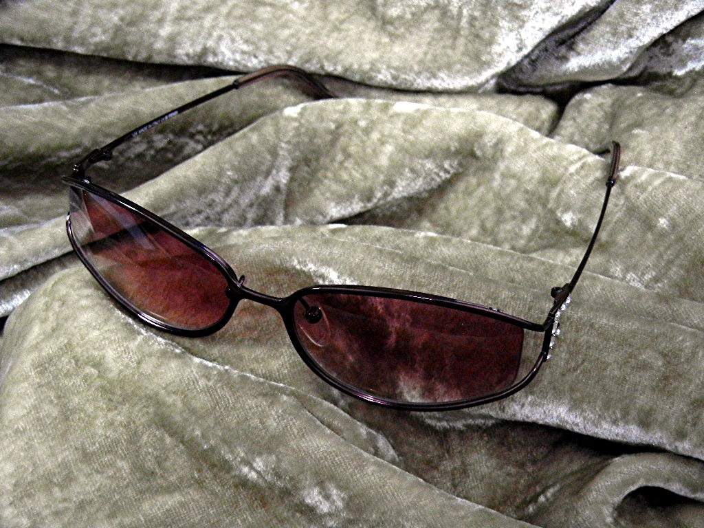 FENDI Sun Glasses Italy Original Box and Case