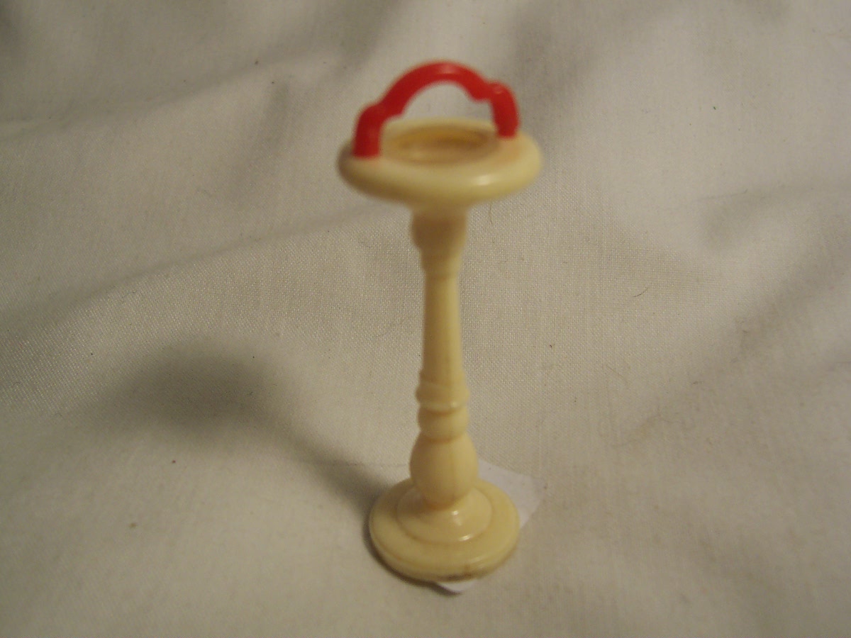 Renwal Dollhouse Ashtray Stand No.13