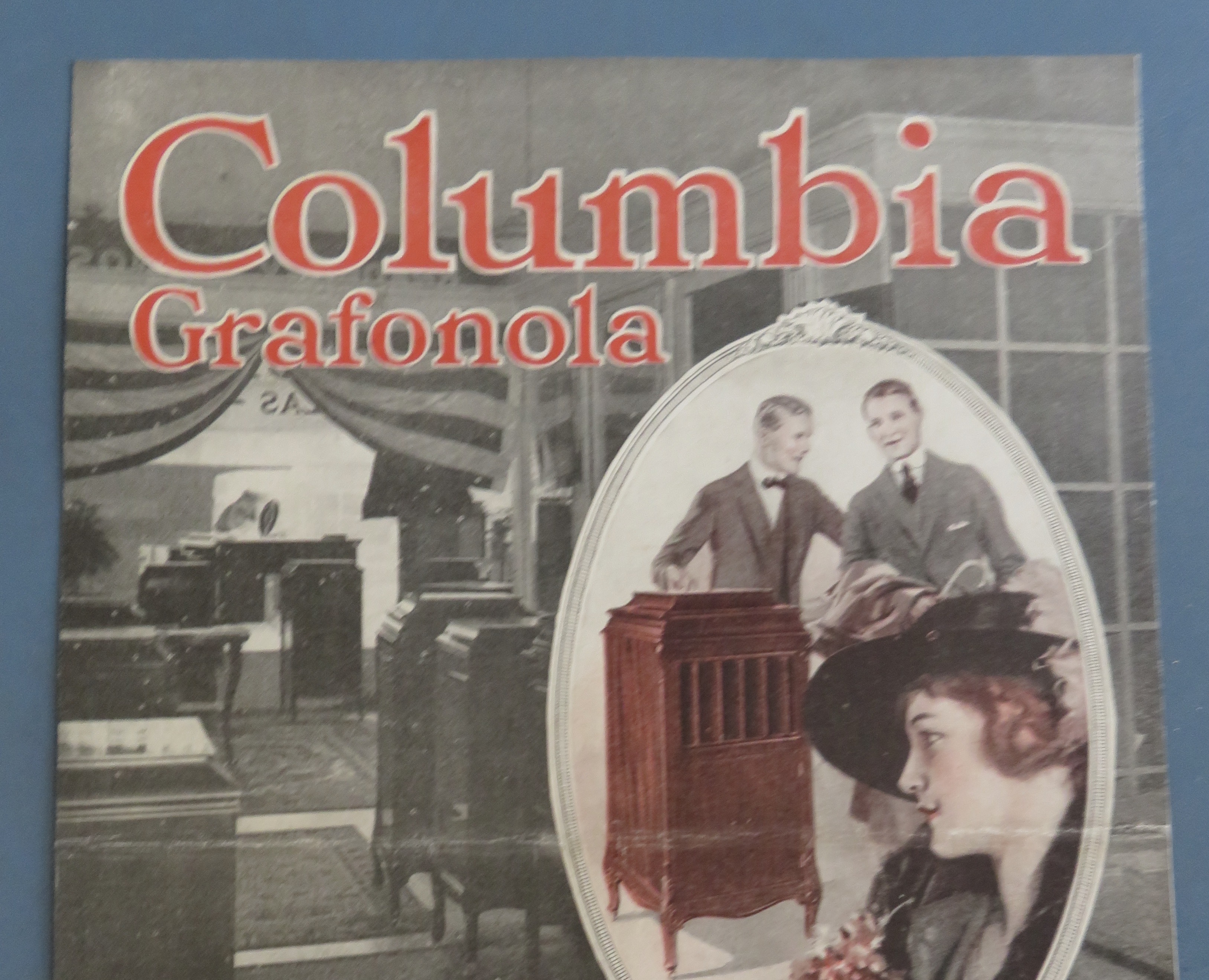 1918 Columbia Grafonola with Men Talking