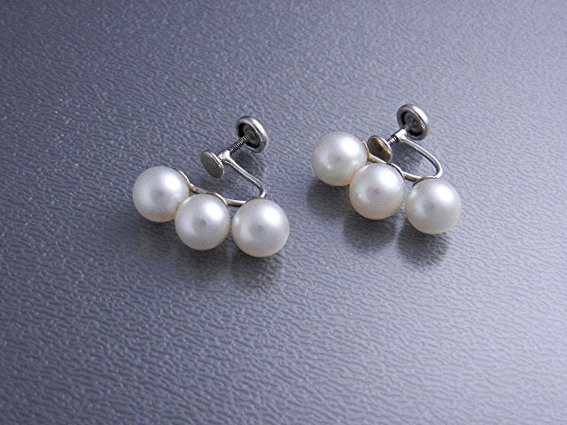 14K White Gold Cultured Pearls Screwback Earrings