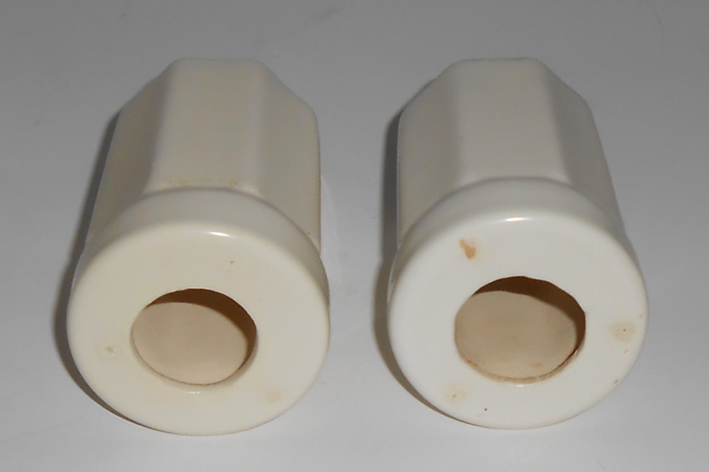 Franciscan Pottery Capistrano Art Ware Pair #400 Ivory