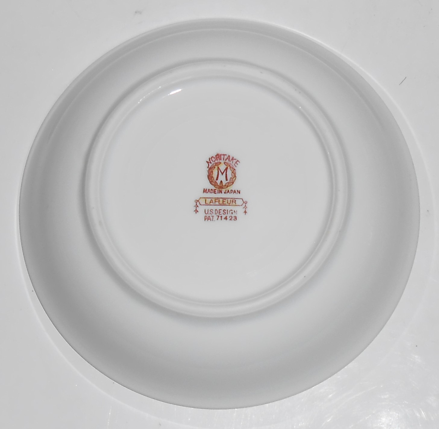 Noritake China Porcelain Lafleur w/Gold Fruit Bowl
