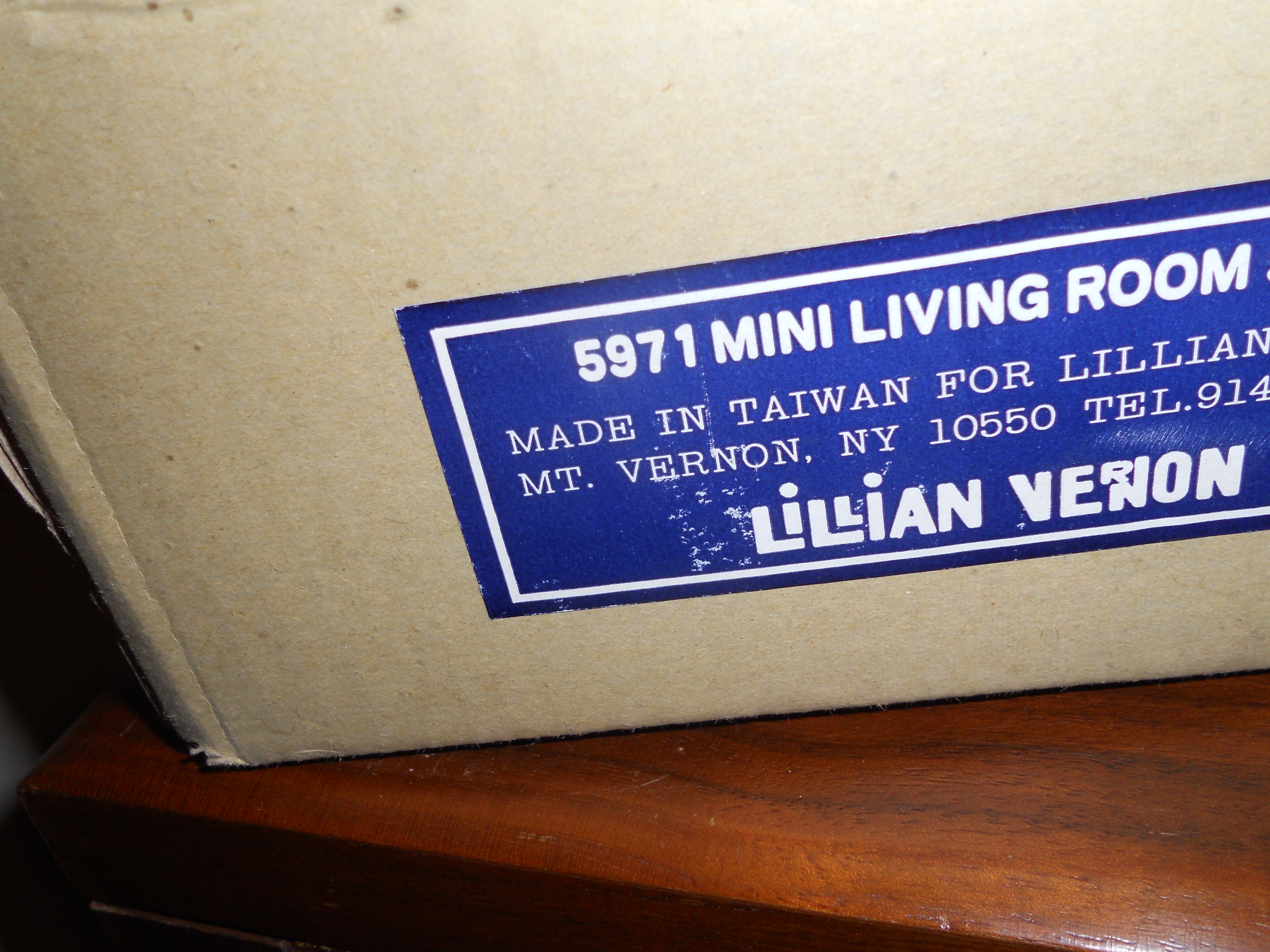 Doll House Lillian Vernon Living Room Set