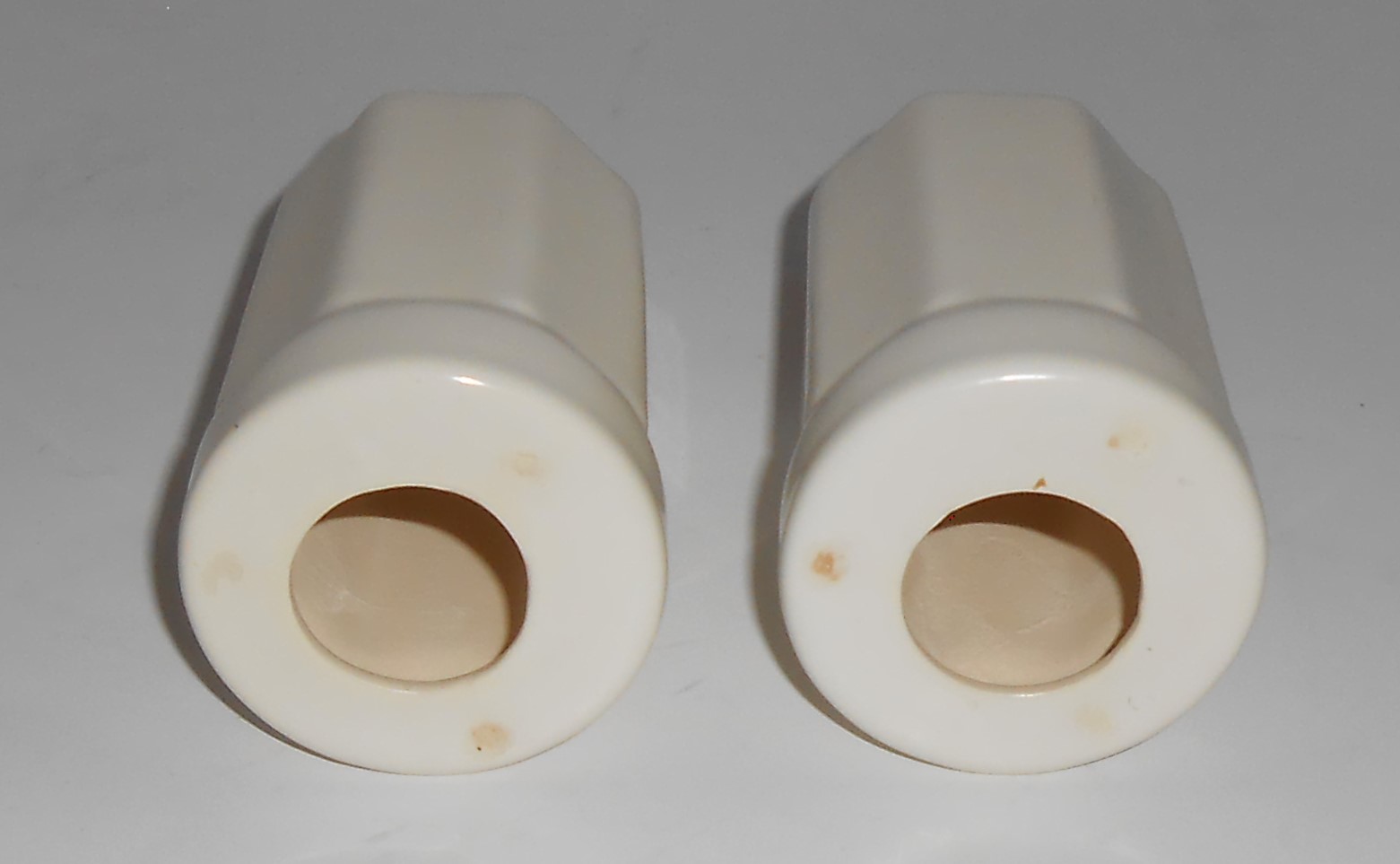 Franciscan Pottery Capistrano Art Ware Pair #400 Ivory/