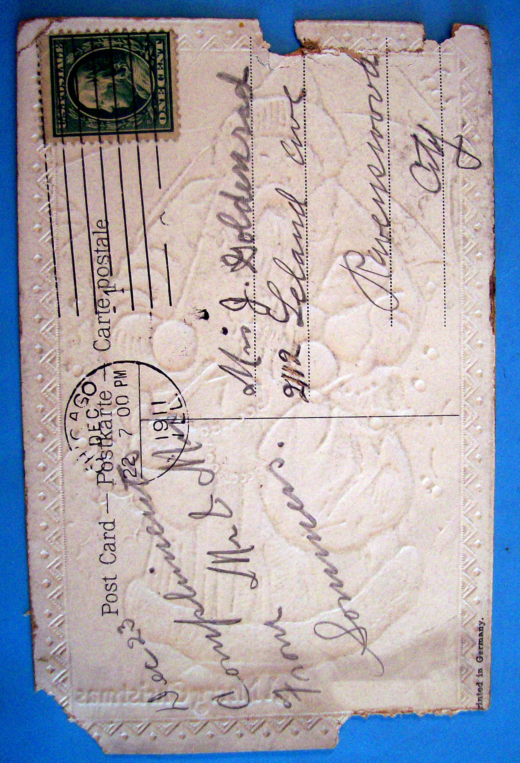 A Merry Christmas Postcard w/Santa Claus (Embossed)