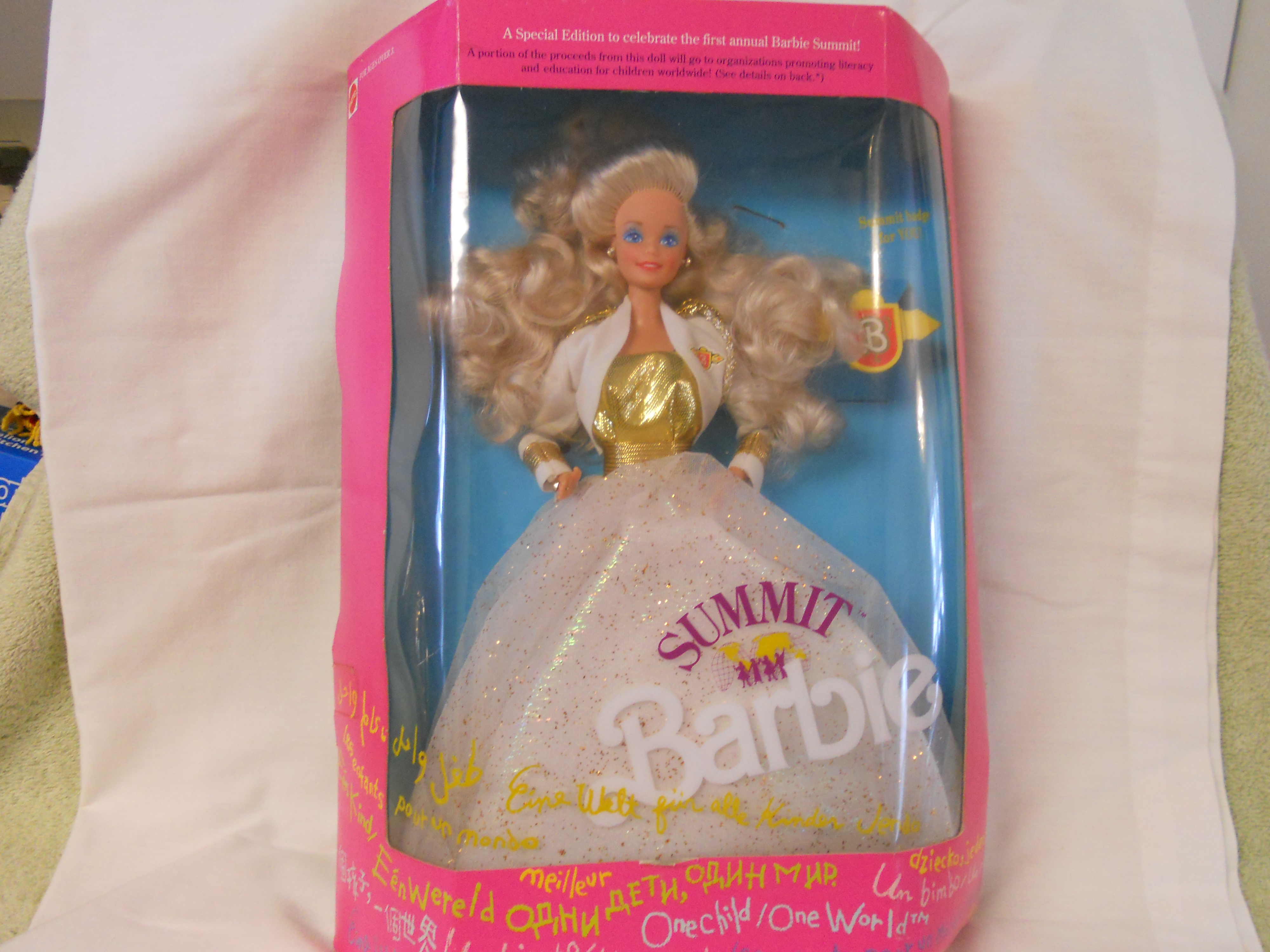 Summit Barbie Doll 7027 Mattel 1990