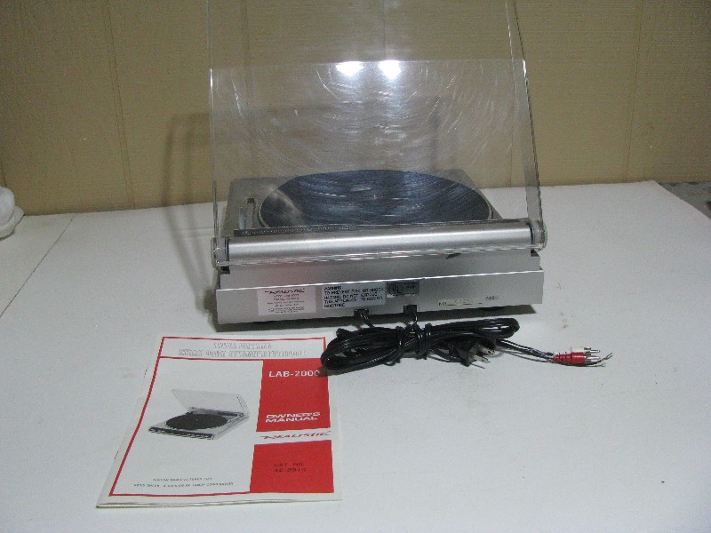 Vintage Realistic LAB-2000 Linear Tracking Direct-Drive Automatic Turntable New In  Box & Manual