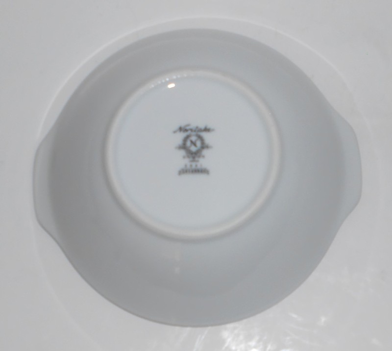 Noritake Porcelain China Savannah 2031 w/Platinum Tab Handled Soup Bowl