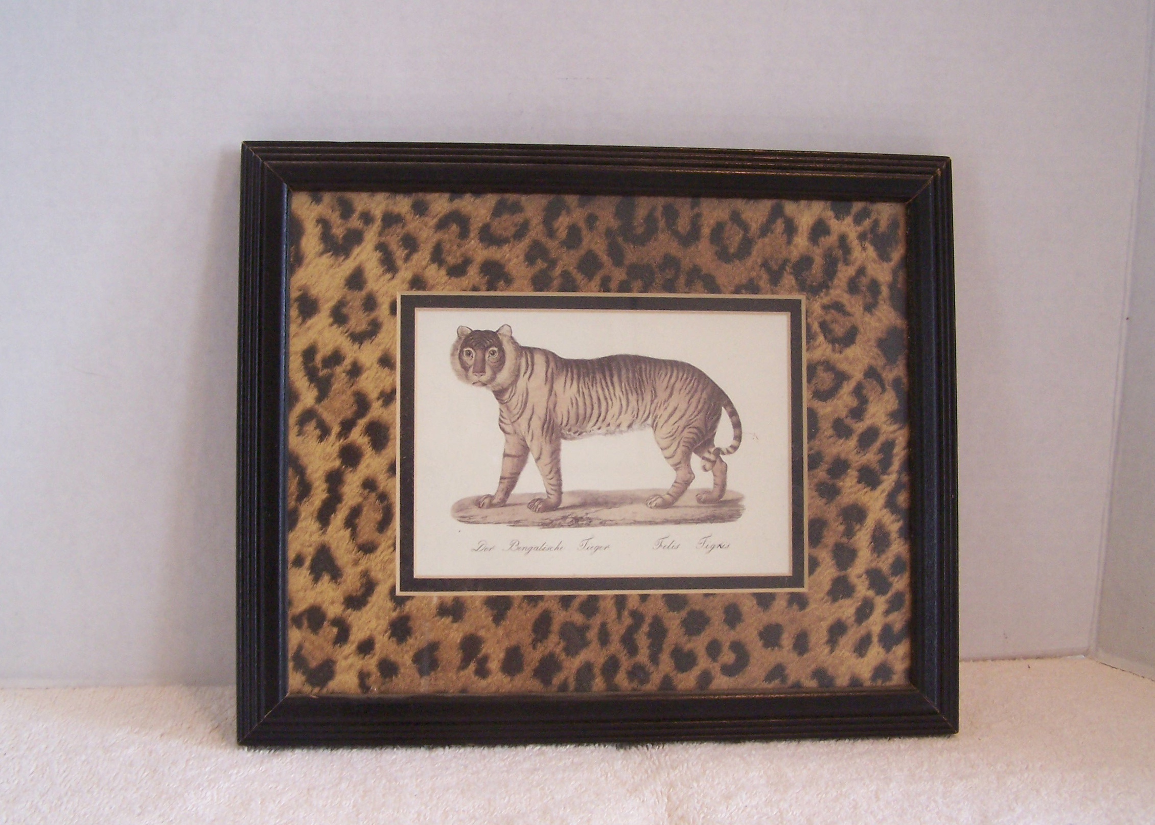 Pair Cedar Creek Collections, Tiger & Elephant Prints