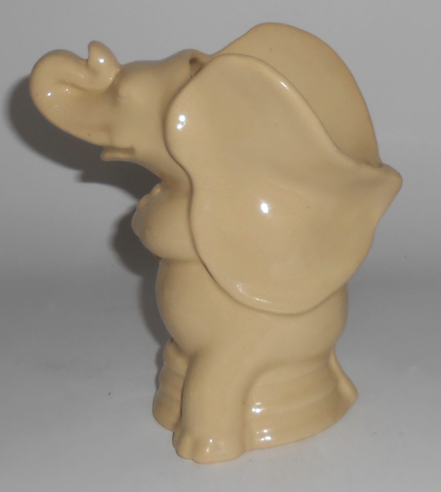 Trenton Art Pottery Tepeco Yellow Circus Elephant Plant