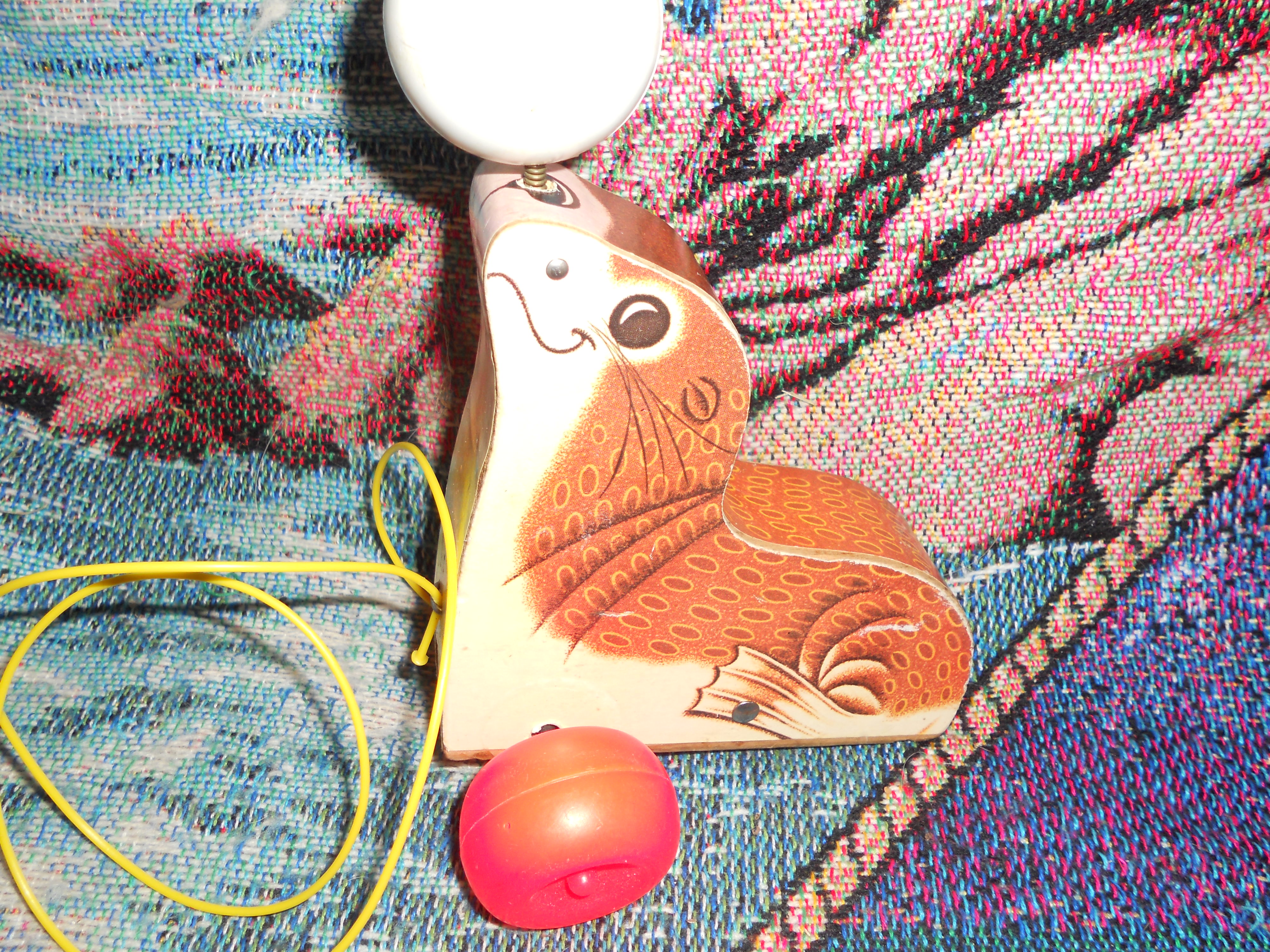 Fisher Price Suzy Seal Pull Toy 1978 no 694