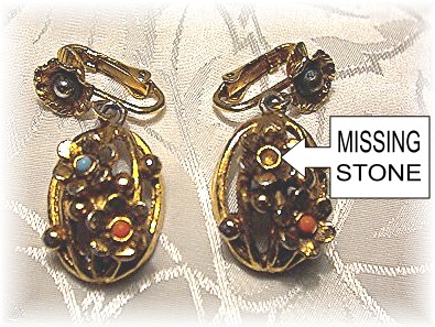 Beautiful Vintage Dangling Clip Earrings