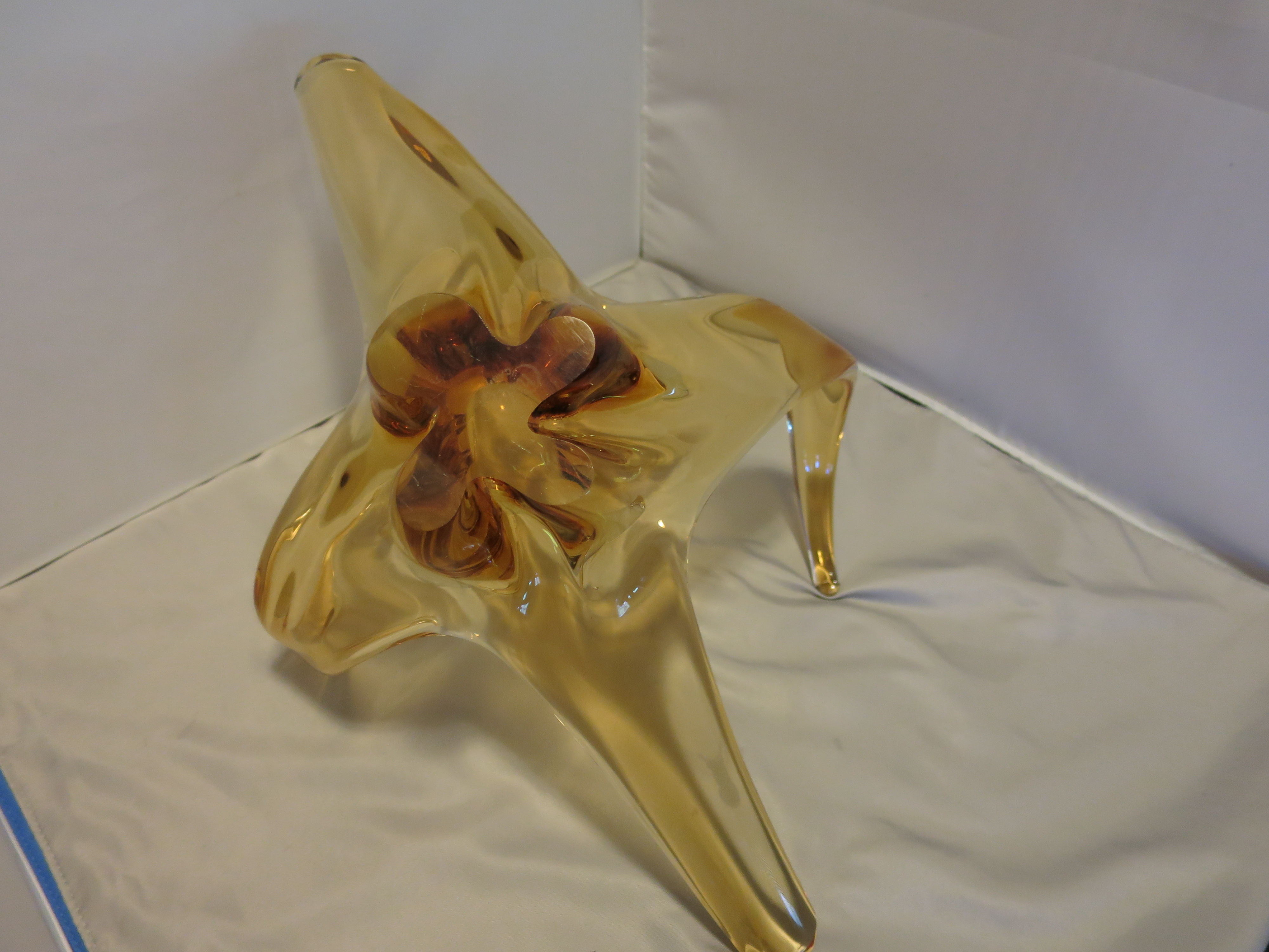 Canada Glass Chalet Spike Art Glass Bowl
