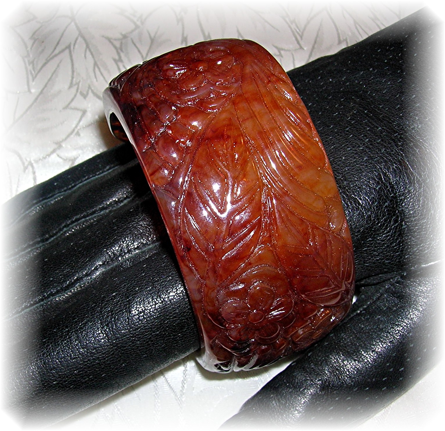 Lucite/Bakelite Leaves and Flowers Bracelet