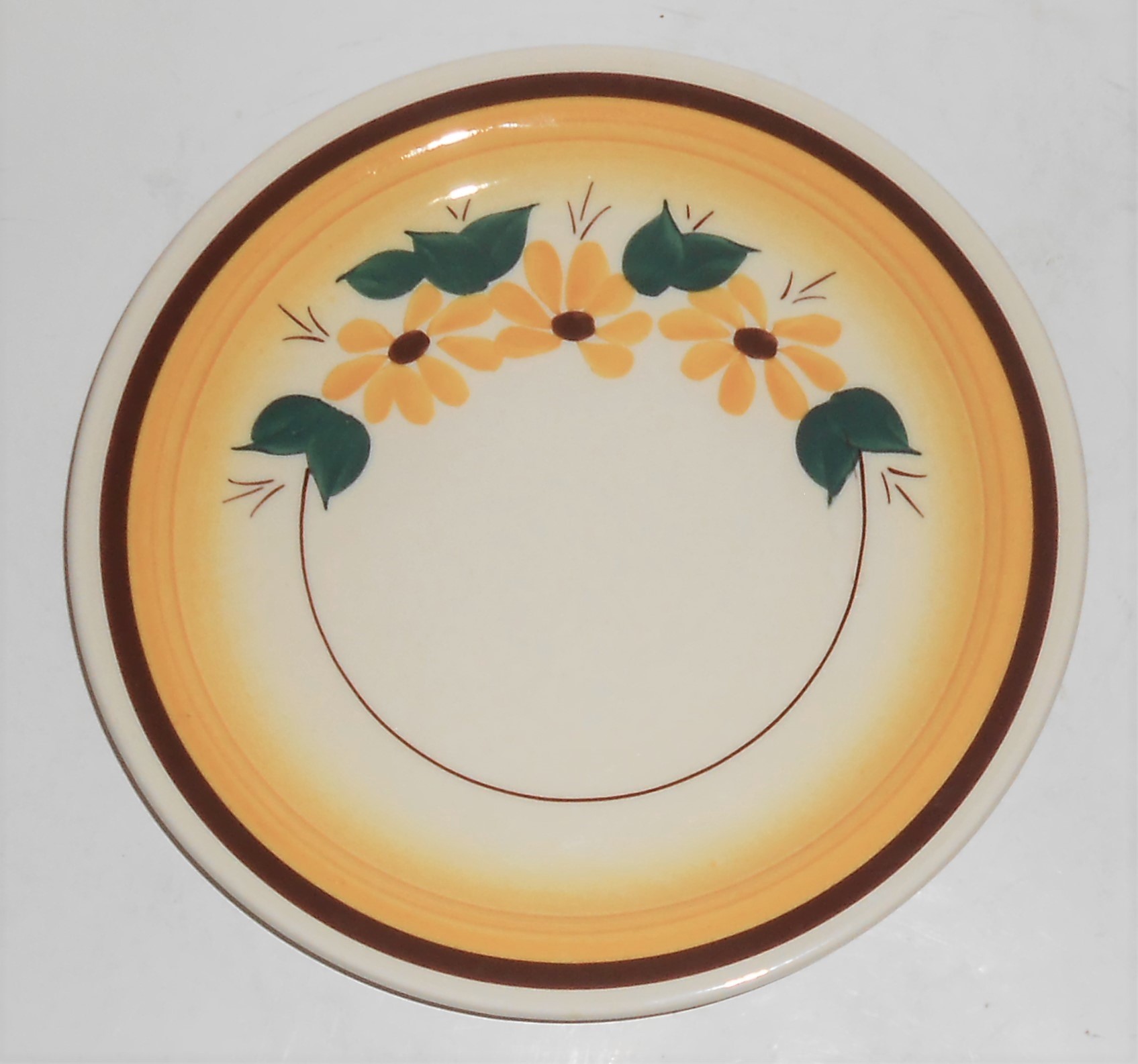 Vernon Kilns Pottery Hand Decorated Brown Eyed Susan Br