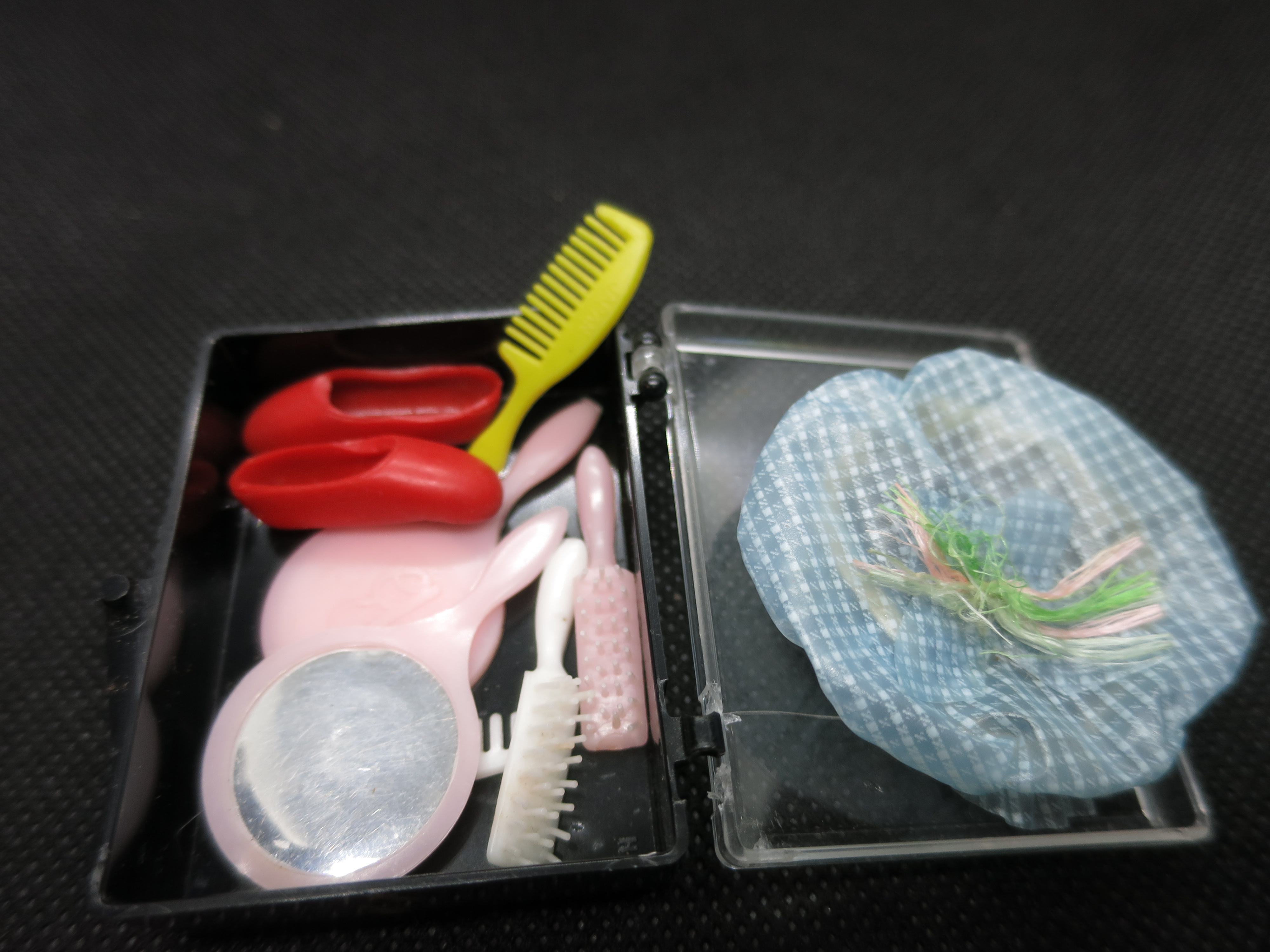 Barbie Accessories Shower cap brushes comb mirror shoes