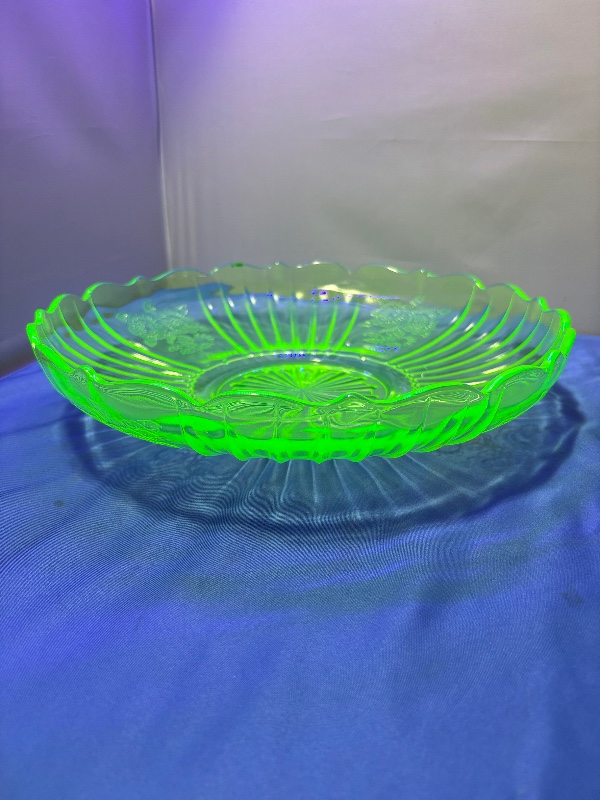 Uranium Anchor Hocking Mayfair Open Rose Bowl 11 3/4" Circa 1930s